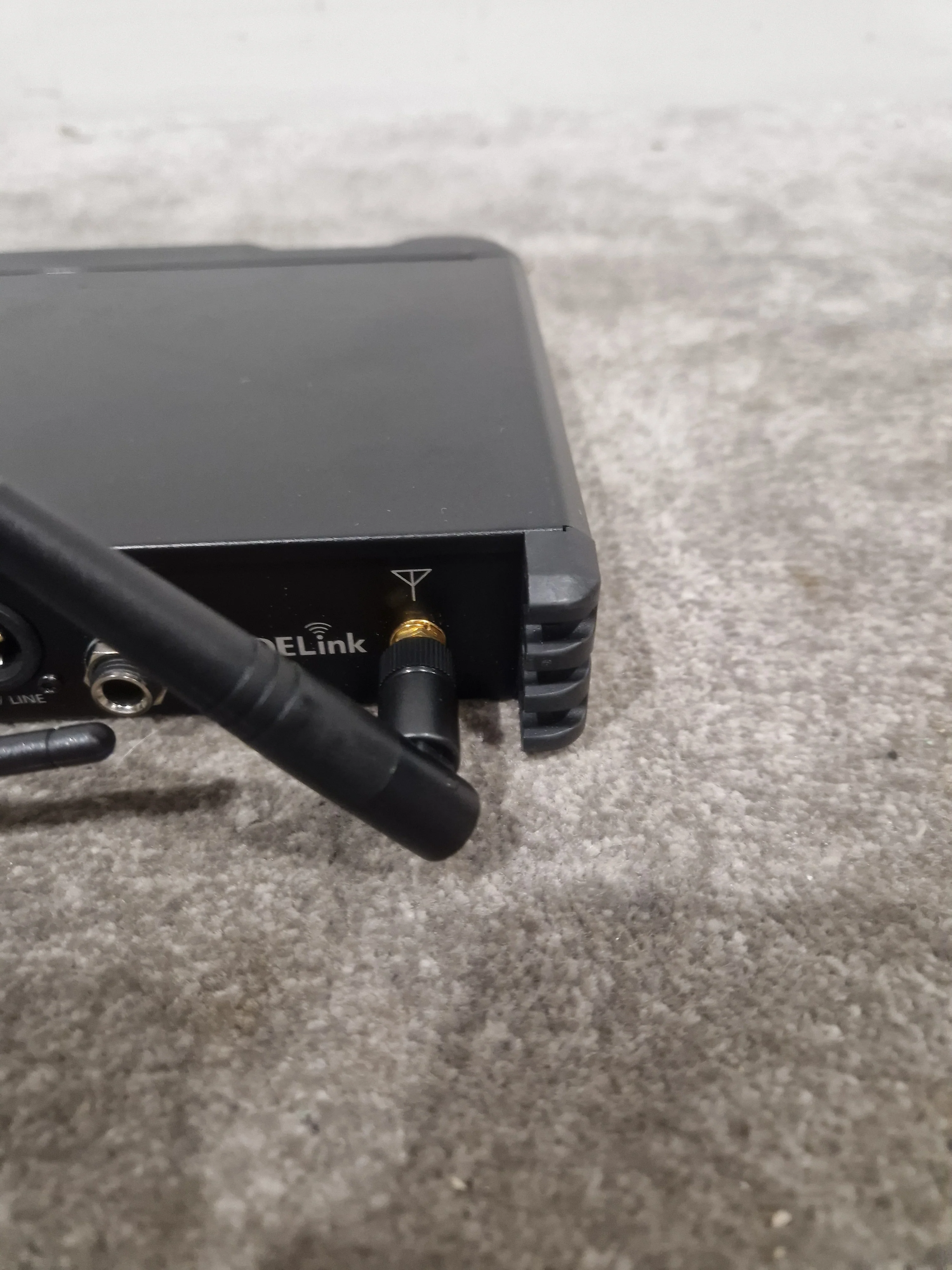 Rodelink RX-DT Transmitter - Wireless Audio System - Excellent w/ Power Supply & Antennae - Image 7