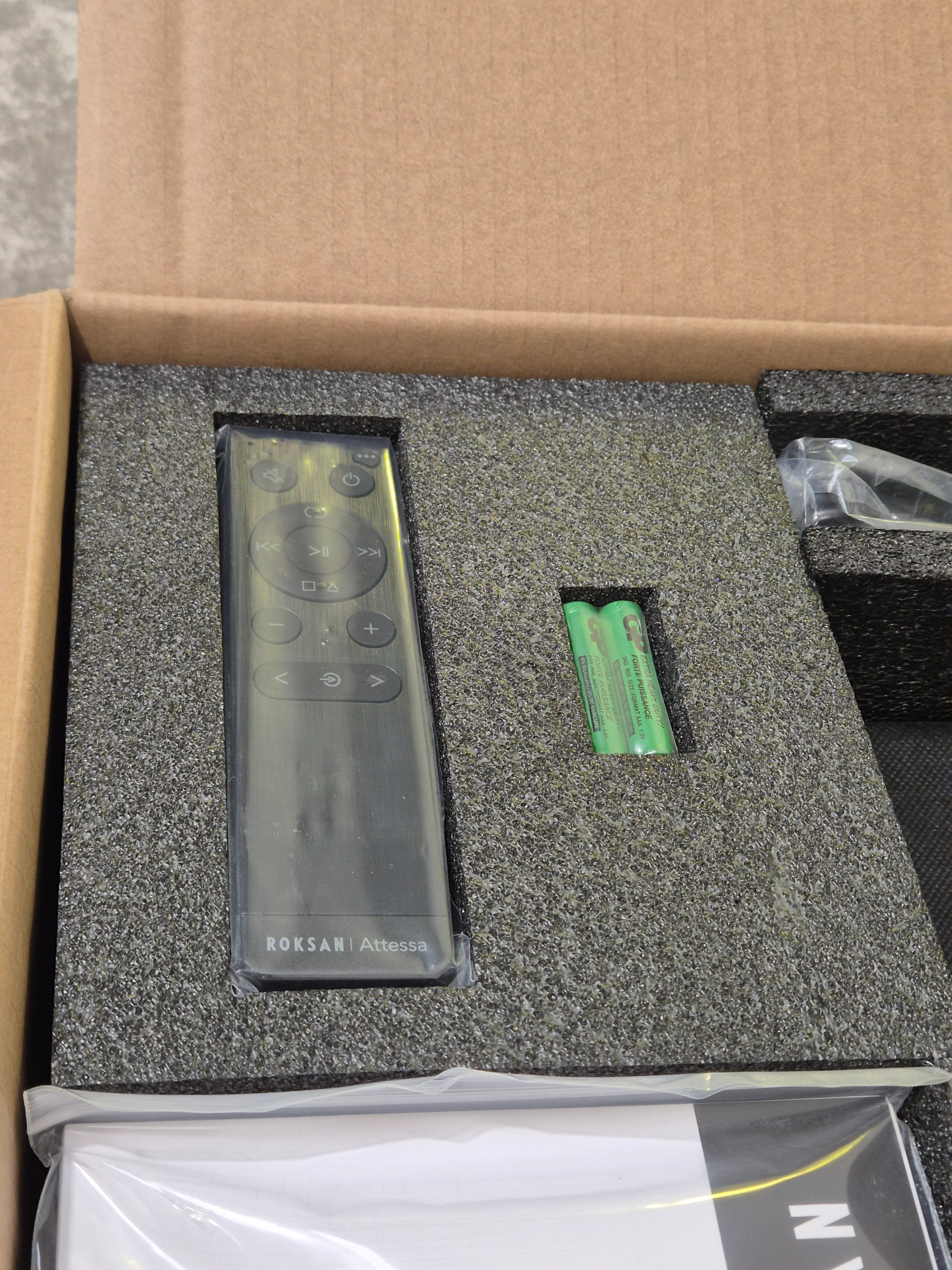 Roksan Attessa CD Transport - High-Quality Audio, Sleek Design - New Open Box - Image 3