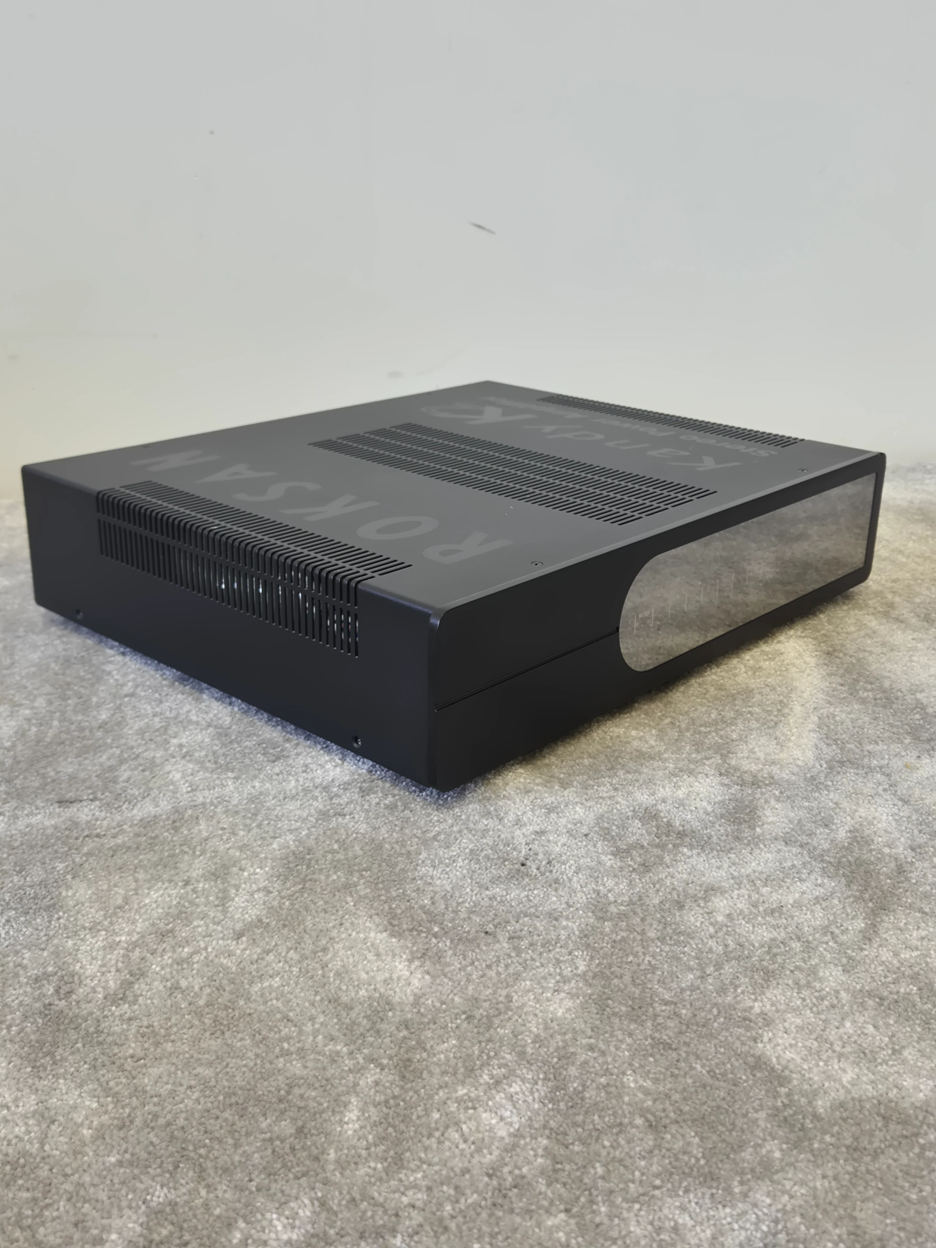 Roksan K2 - Stereo Power Amplifier - Image 5