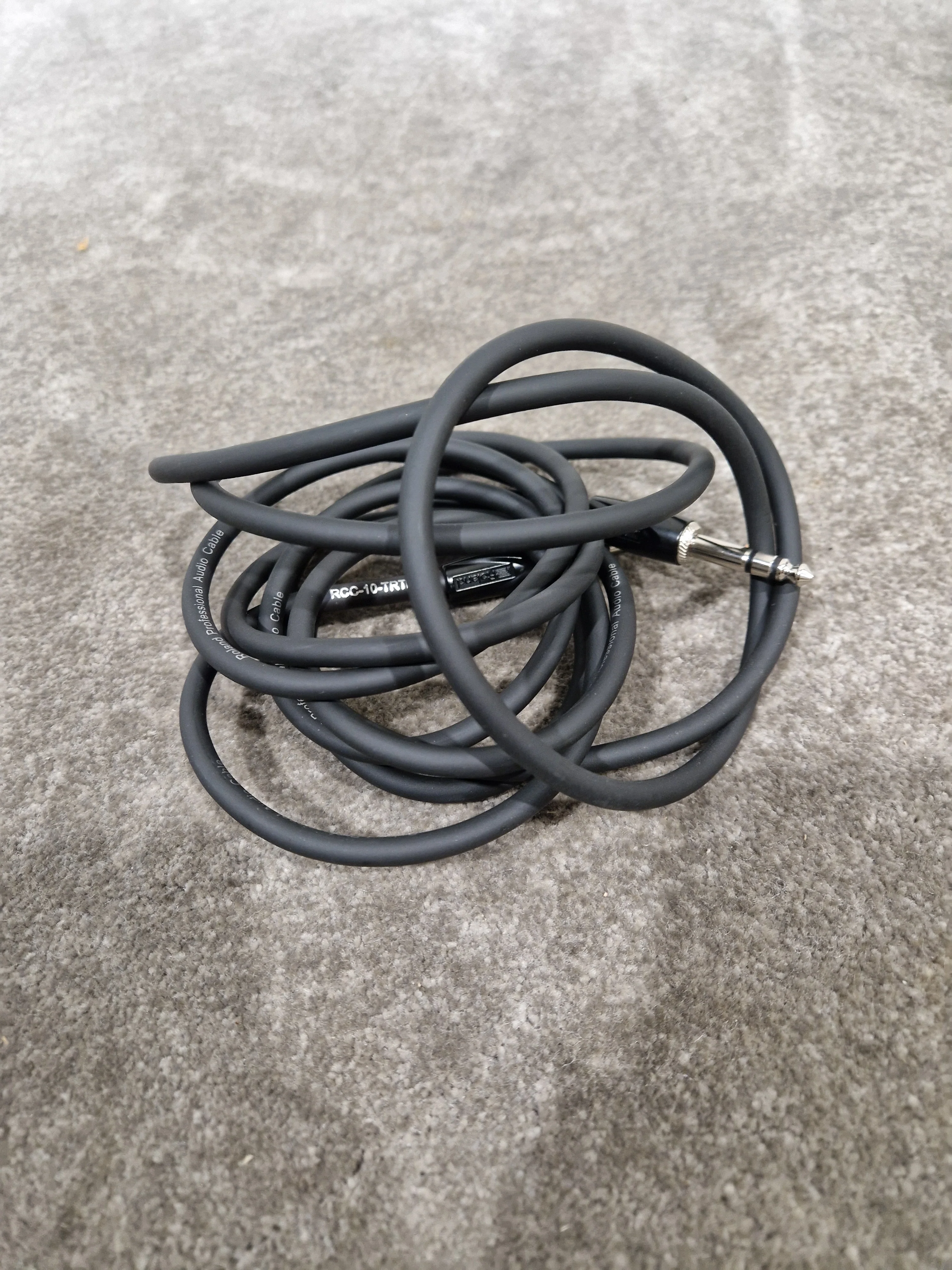Roland 5FT Black Guitar/Speaker Cable - Durable Design - Excellent - Image 7