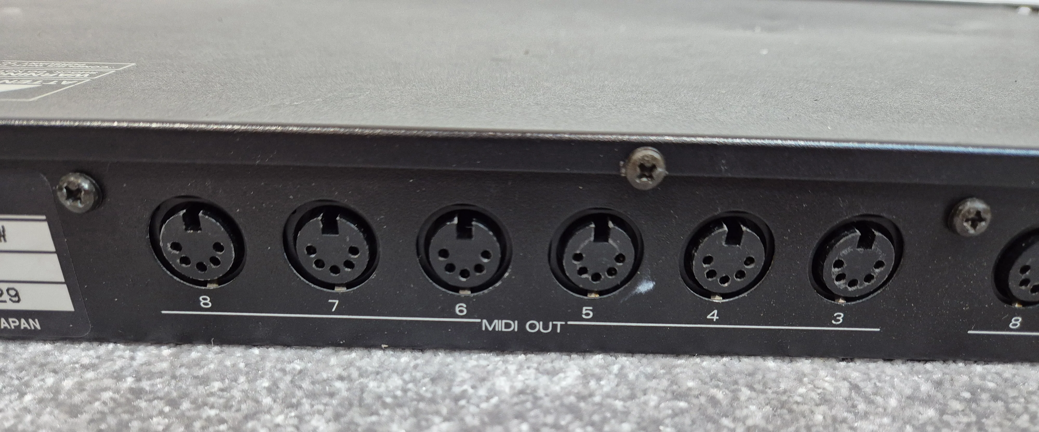 Roland A-880 MIDI Programmable Patcher / Mixer - Rack Mounted - Image 9