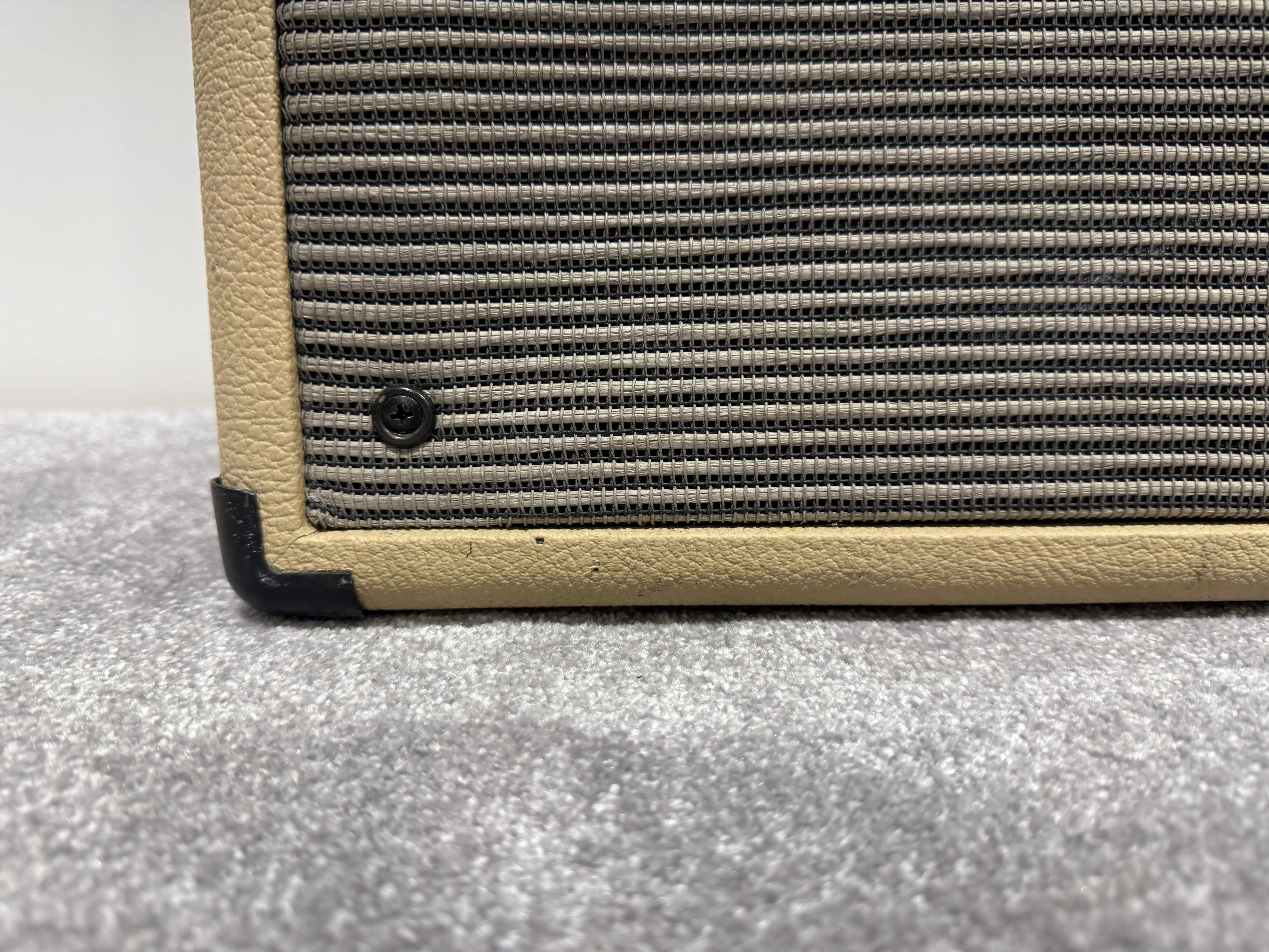 Roland BC-30 Blues Cube Guitar Amplifier - Image 16