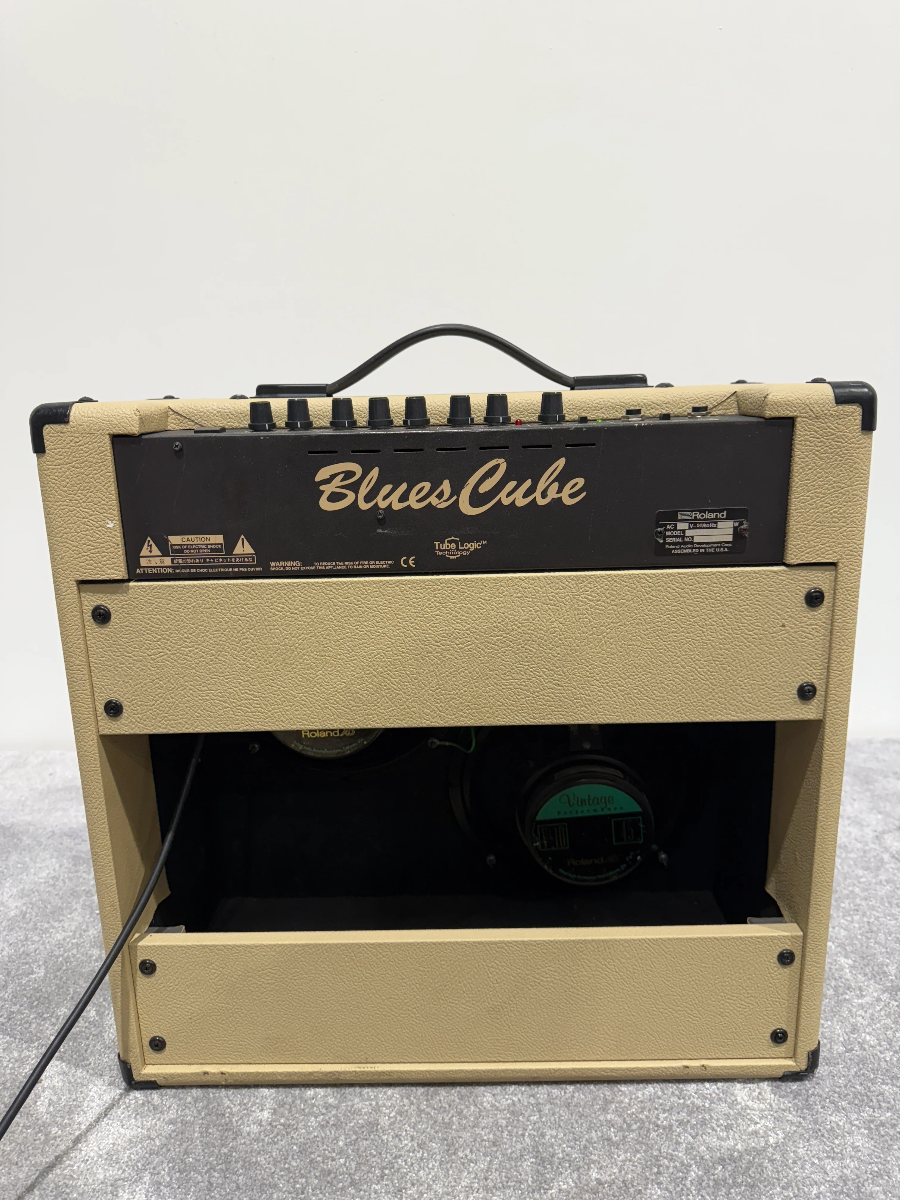 Roland BC-30 Blues Cube Guitar Amplifier - Image 3