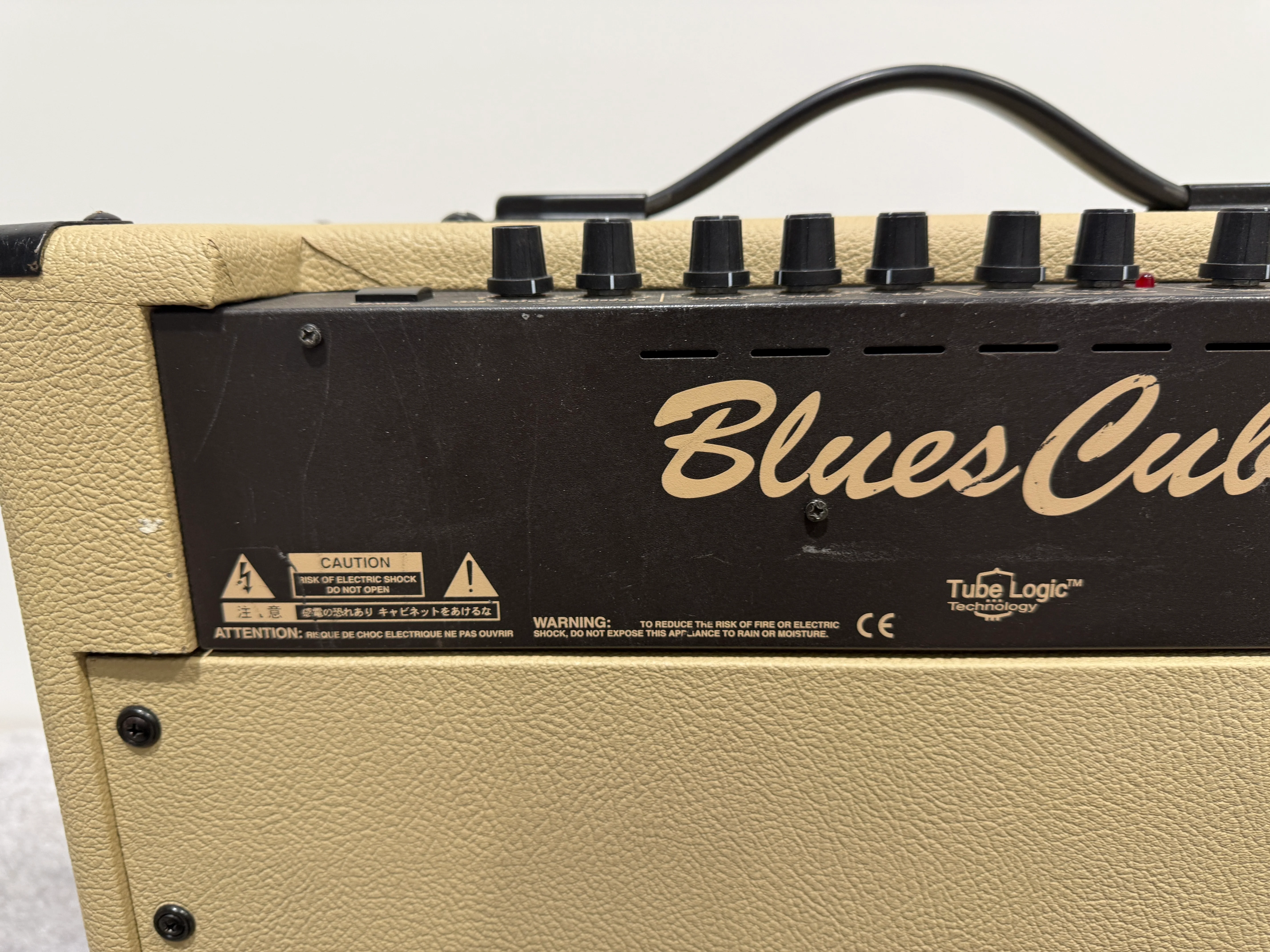 Roland BC-30 Blues Cube Guitar Amplifier - Image 9