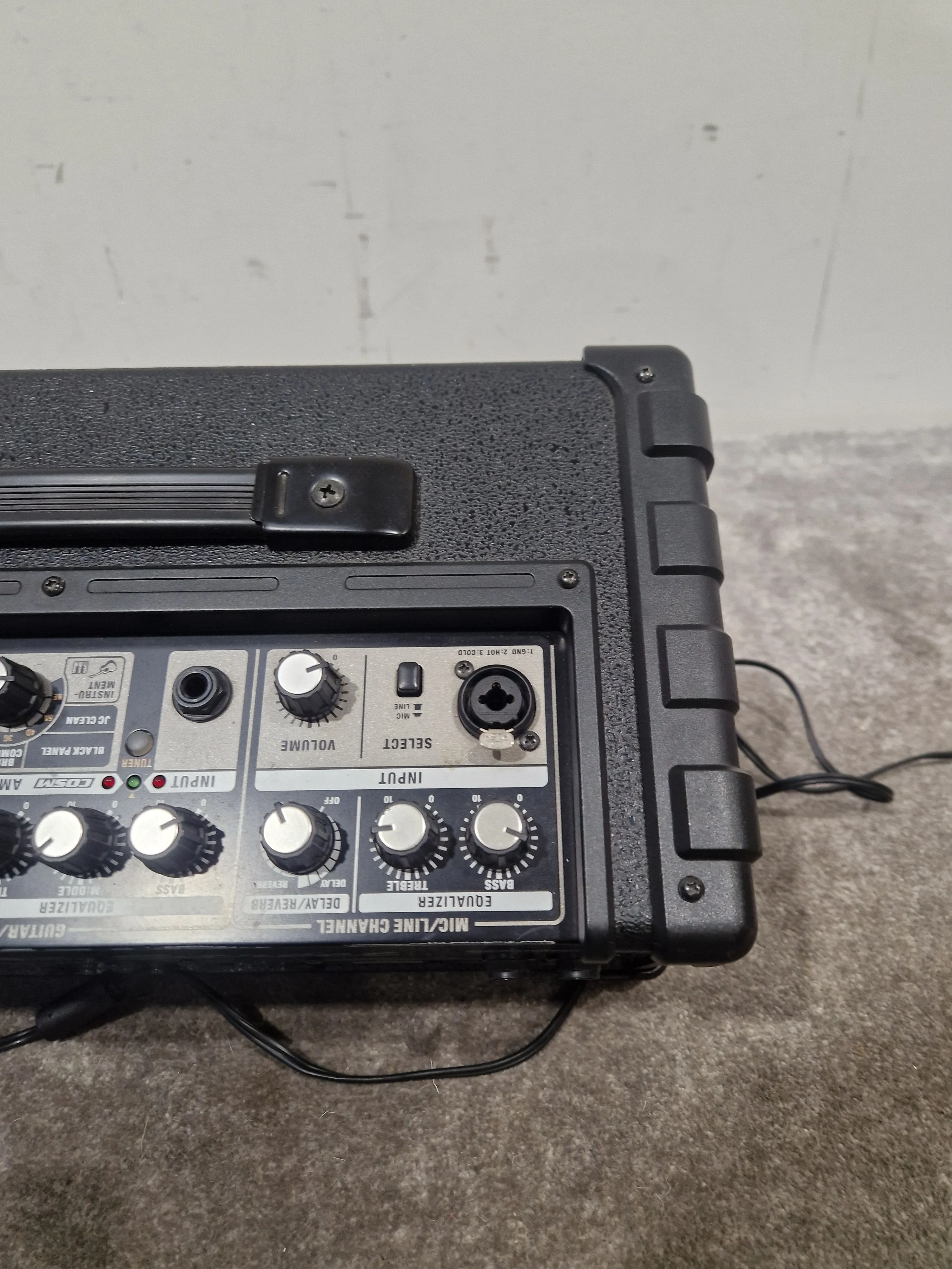 Roland Cube Street Amplifier - Battery-Powered Portability - Excellent w/ Power Supply & Soft Case - Image 10