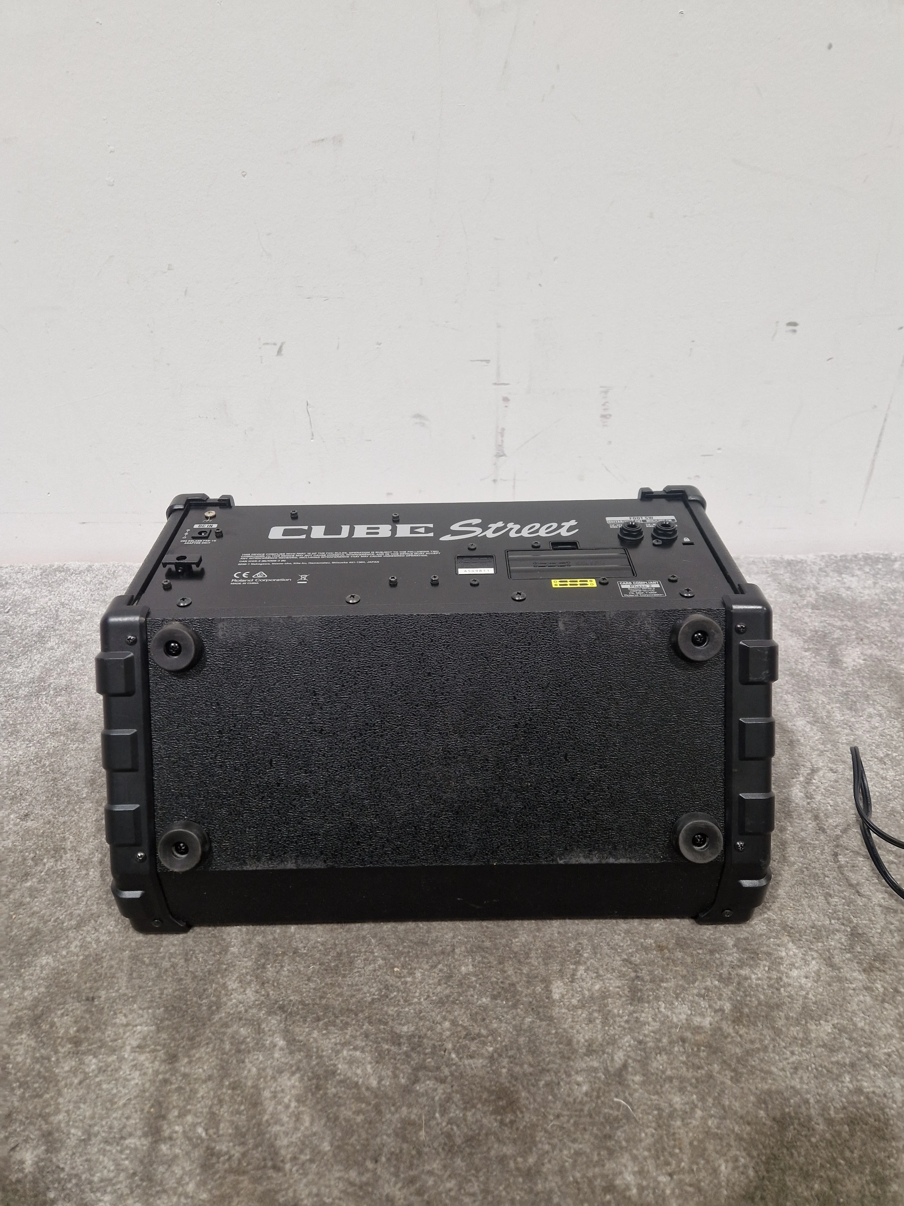 Roland Cube Street Amplifier - Battery-Powered Portability - Excellent w/ Power Supply & Soft Case - Image 12