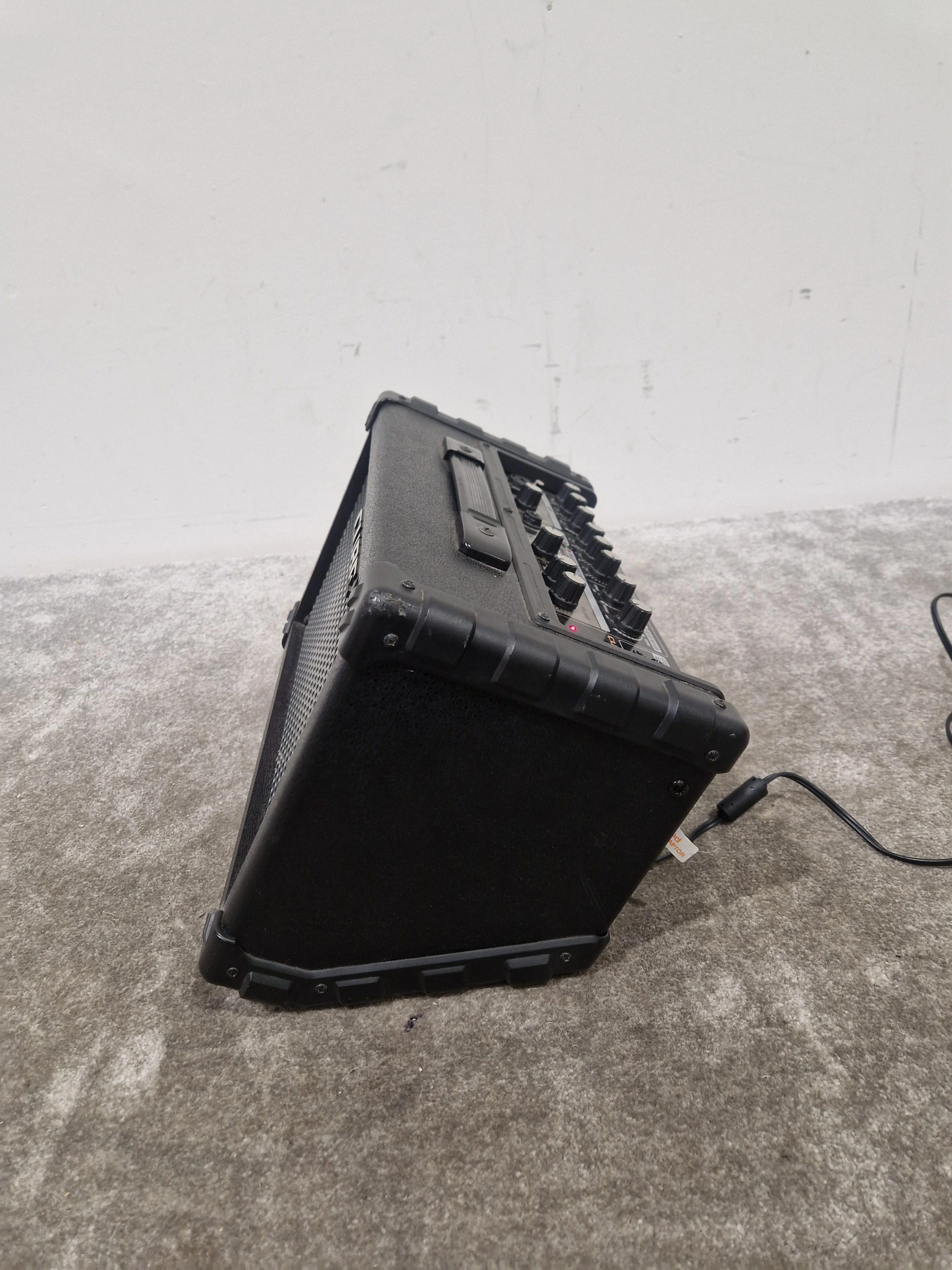 Roland Cube Street Amplifier - Battery-Powered Portability - Excellent w/ Power Supply & Soft Case - Image 4