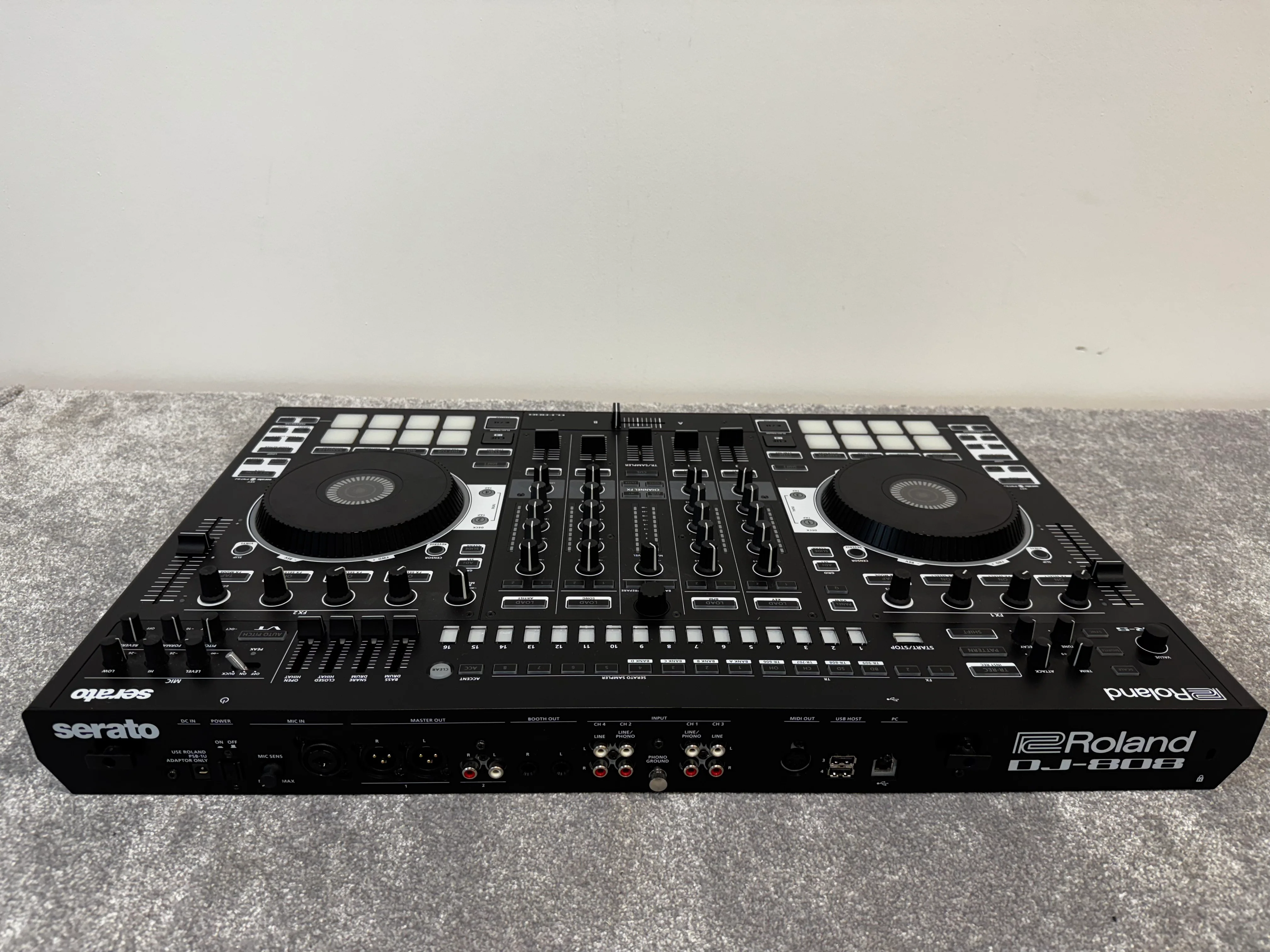 Roland DJ-808 Professional Grade DJ Controller Boxed - Image 2