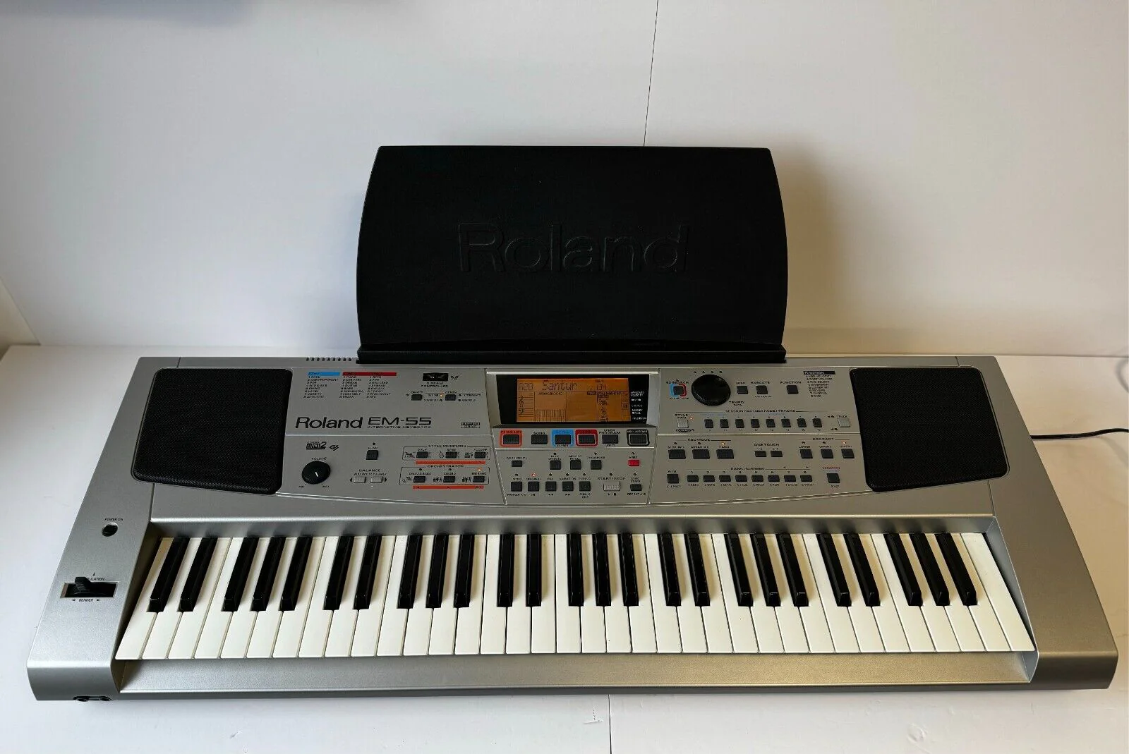 Roland EM-55 Arranger Keyboard With Power Lead - Free UK Shipping - Image 2