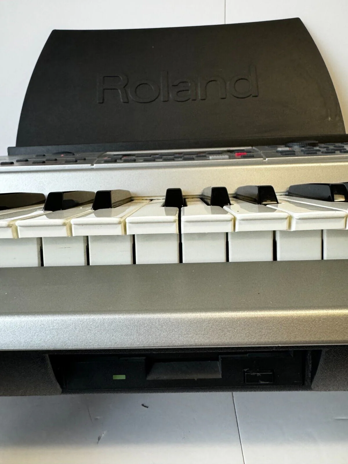 Roland EM-55 Arranger Keyboard With Power Lead - Free UK Shipping - Image 8