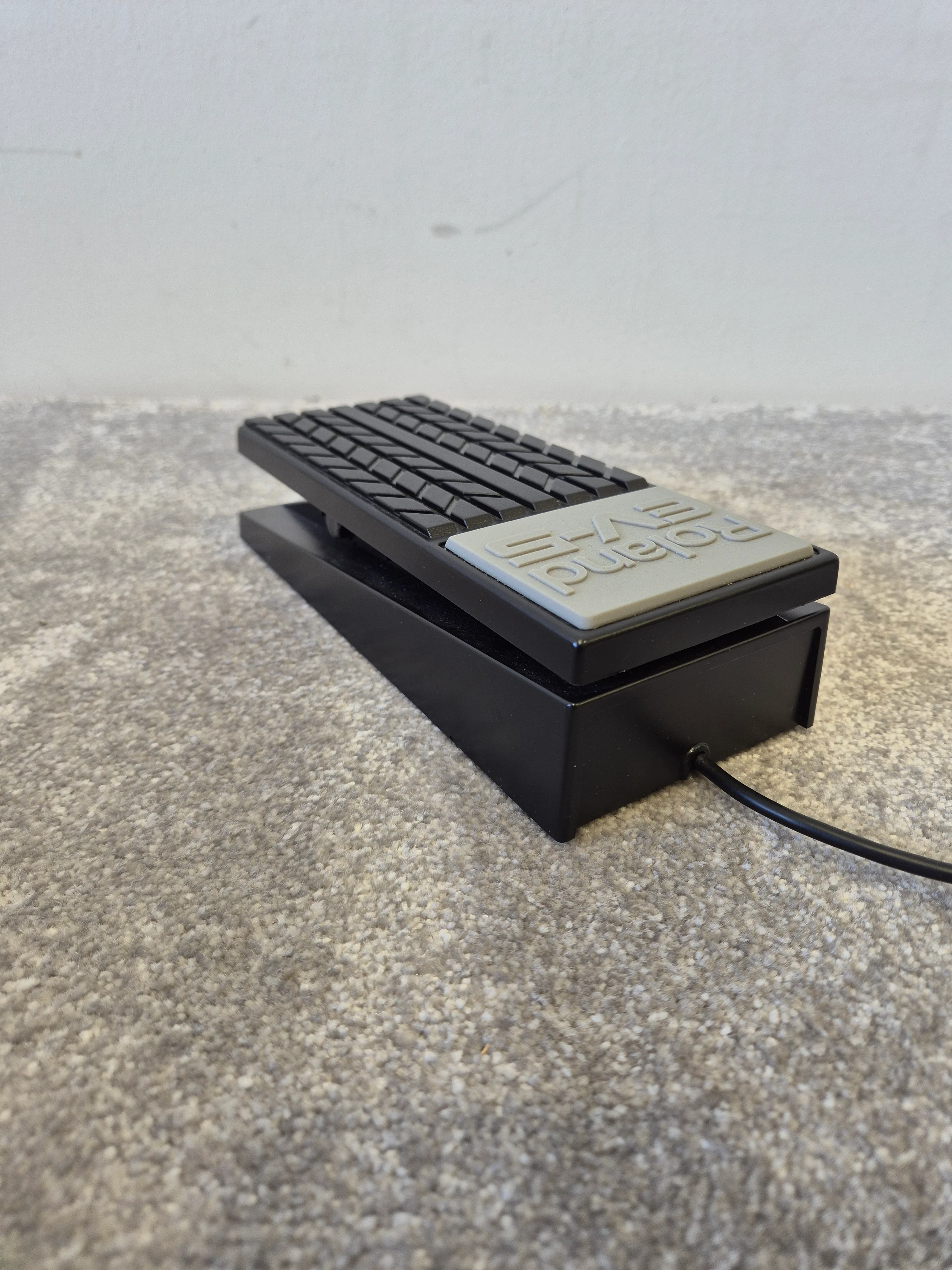 Roland EV-5 Expression Pedal - Excellent - Image 3
