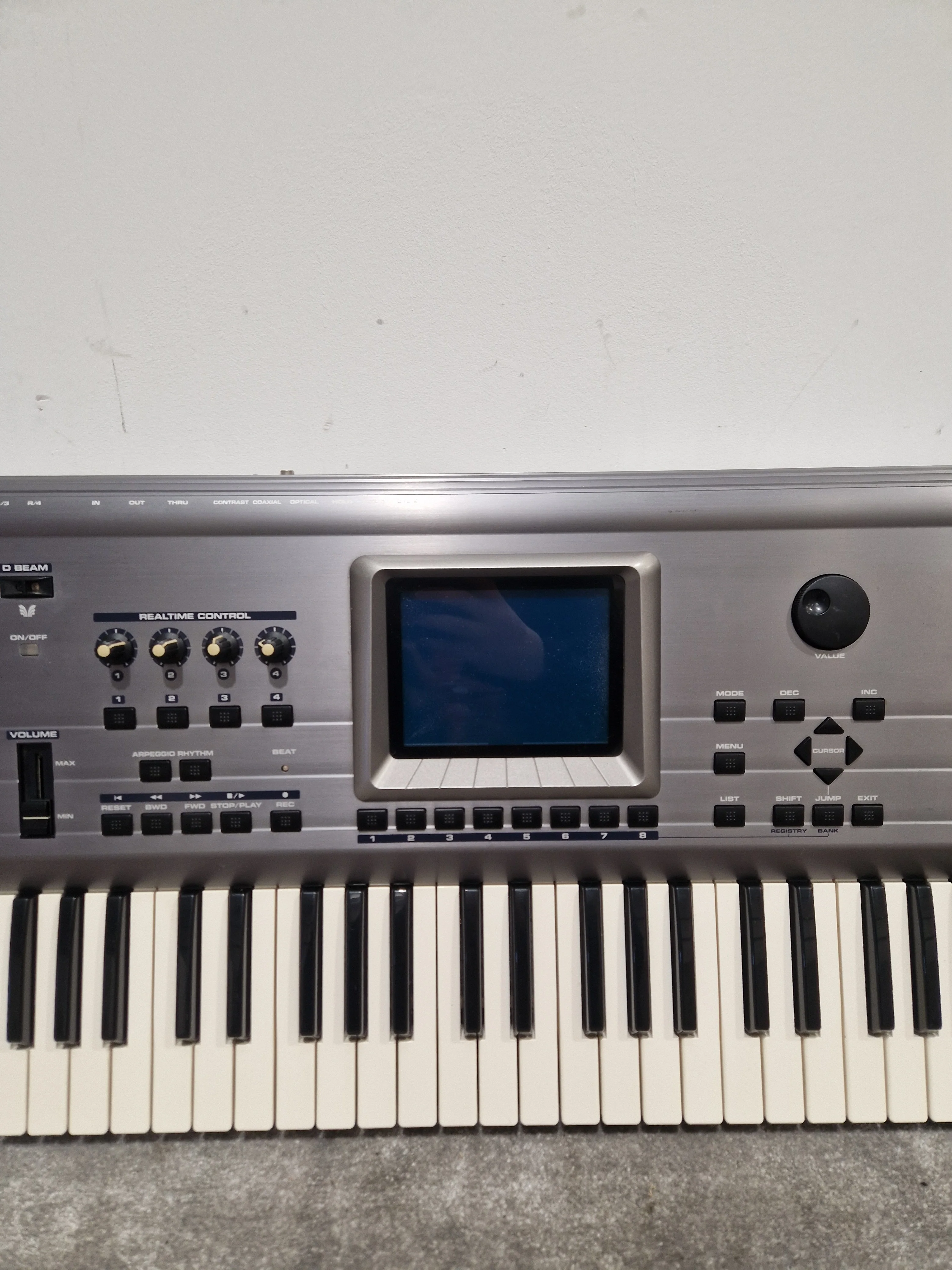 Roland Fantom - Workstation Keyboard - Silver/Black - Good w/ Soft Case, Power Cable - Image 4