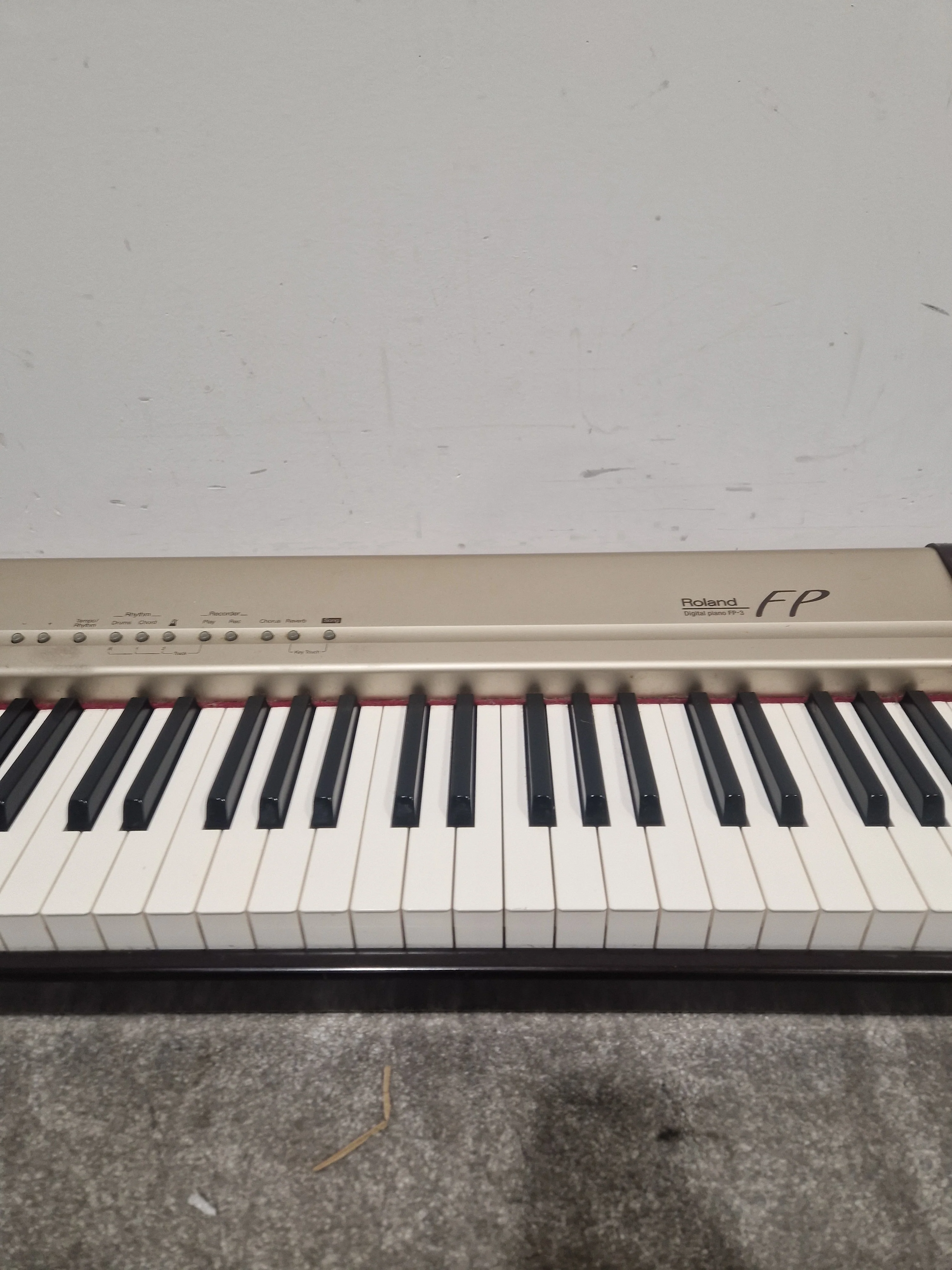 Roland FP-3 Digital Piano - Champagne Gold - 88-KEY Digital Piano - Authentic Sound - Good w/ Power Supply & Soft Case** - Image 7