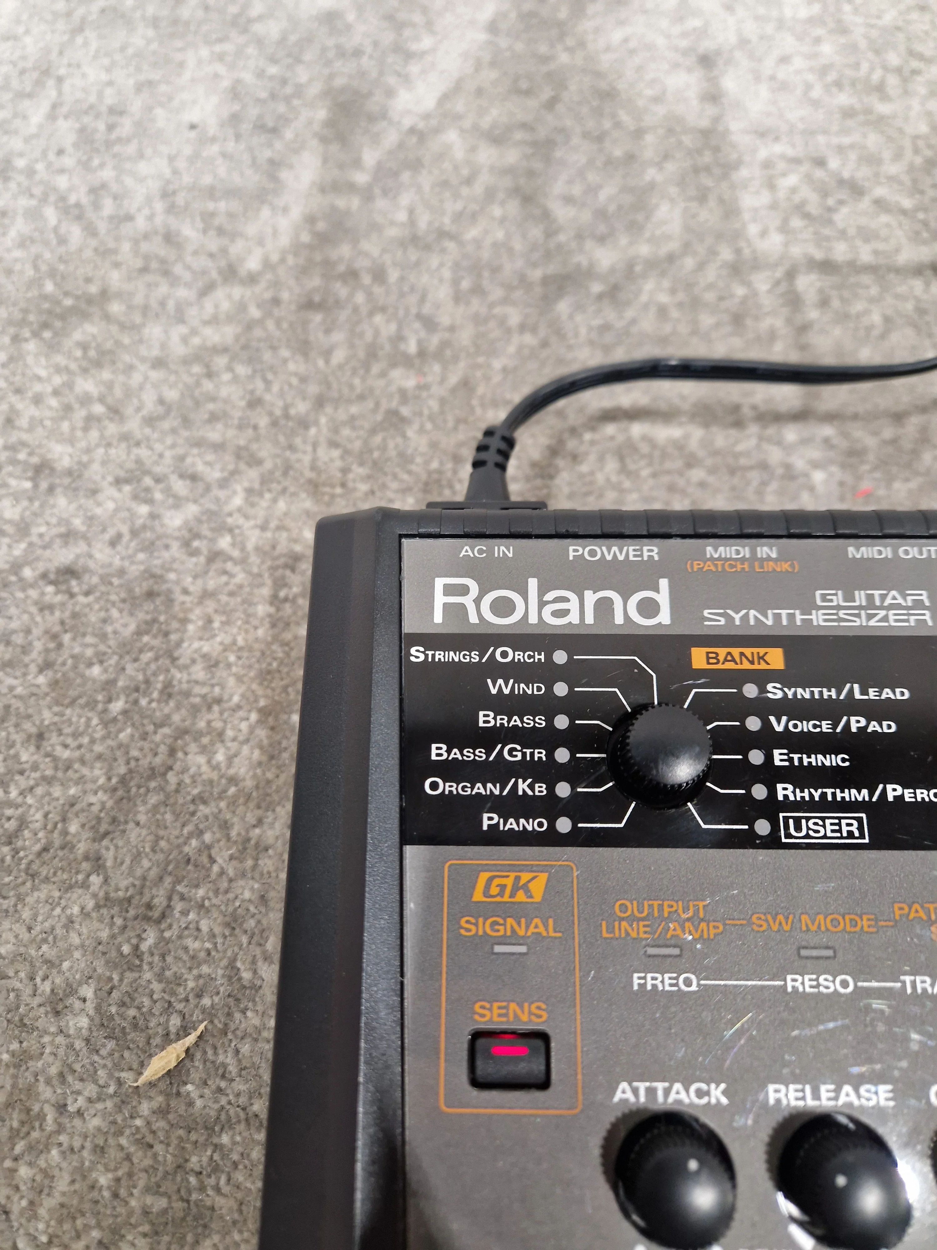 Roland GR-20 - Guitar Synthesizer - Complete System - Excellent w/ Cables & Power Supply - Image 15