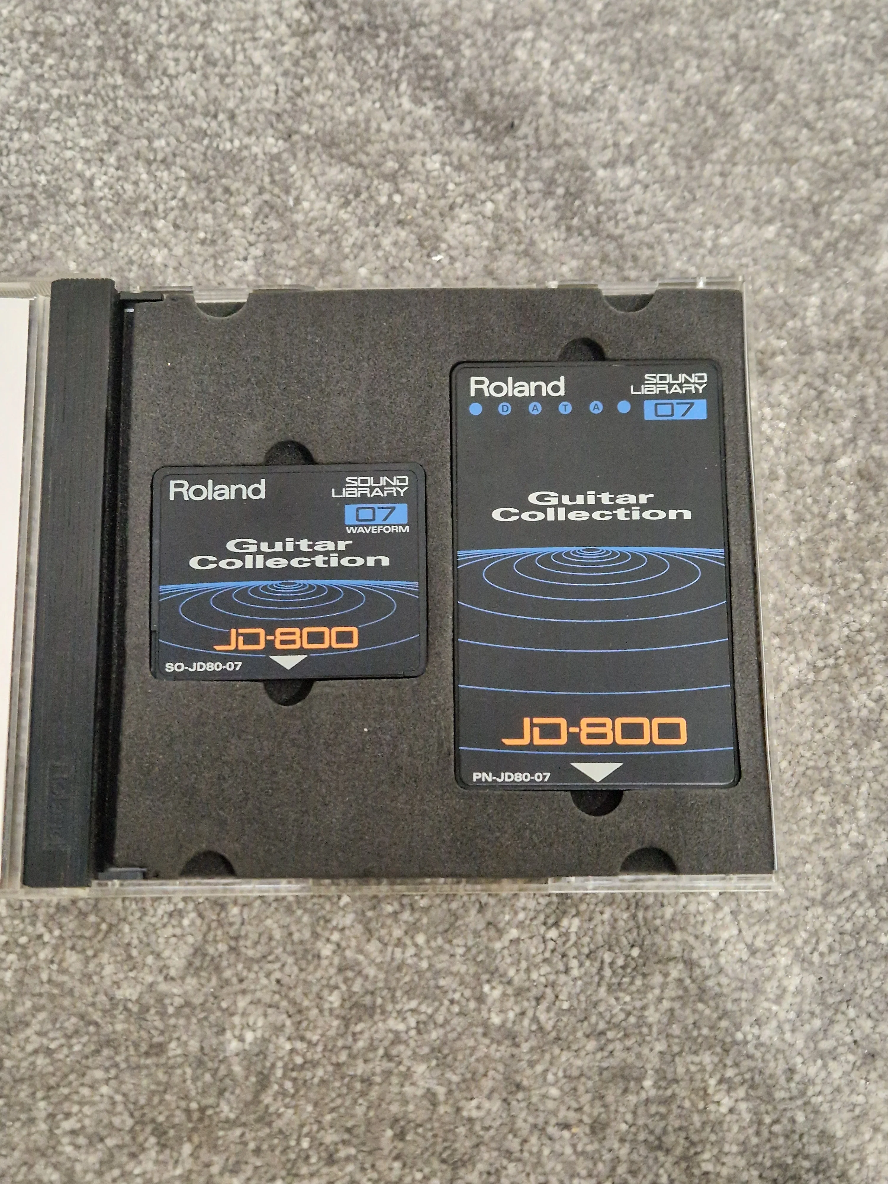 Roland Guitar collection ROM card SL-JD80-07 - Enhances Sound Quality, Easy to Install - Excellent w/ Original case - Image 9