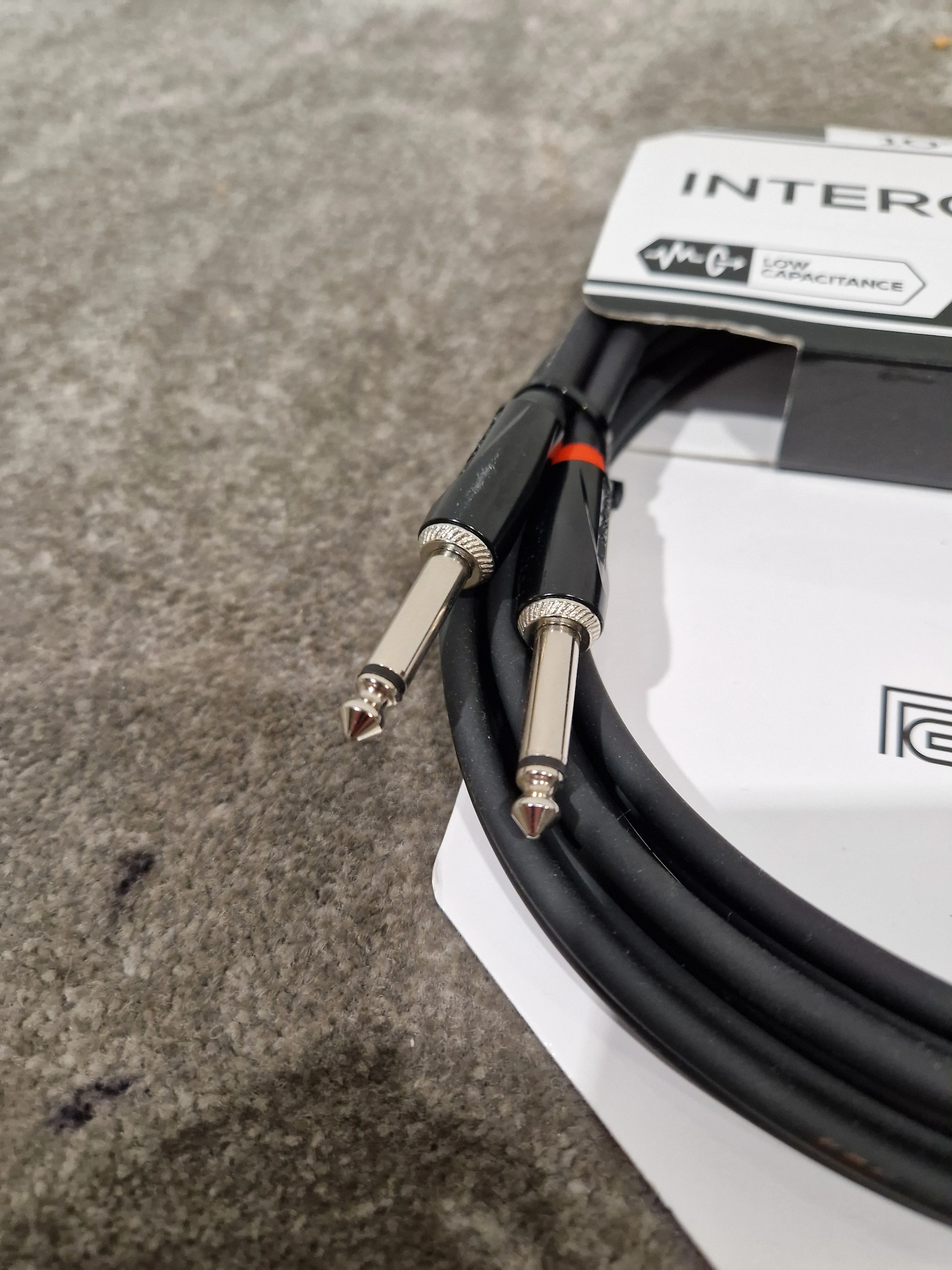 Roland Interconnect Cable 10FT Audio Cable - Durable Construction - Excellent - Image 5