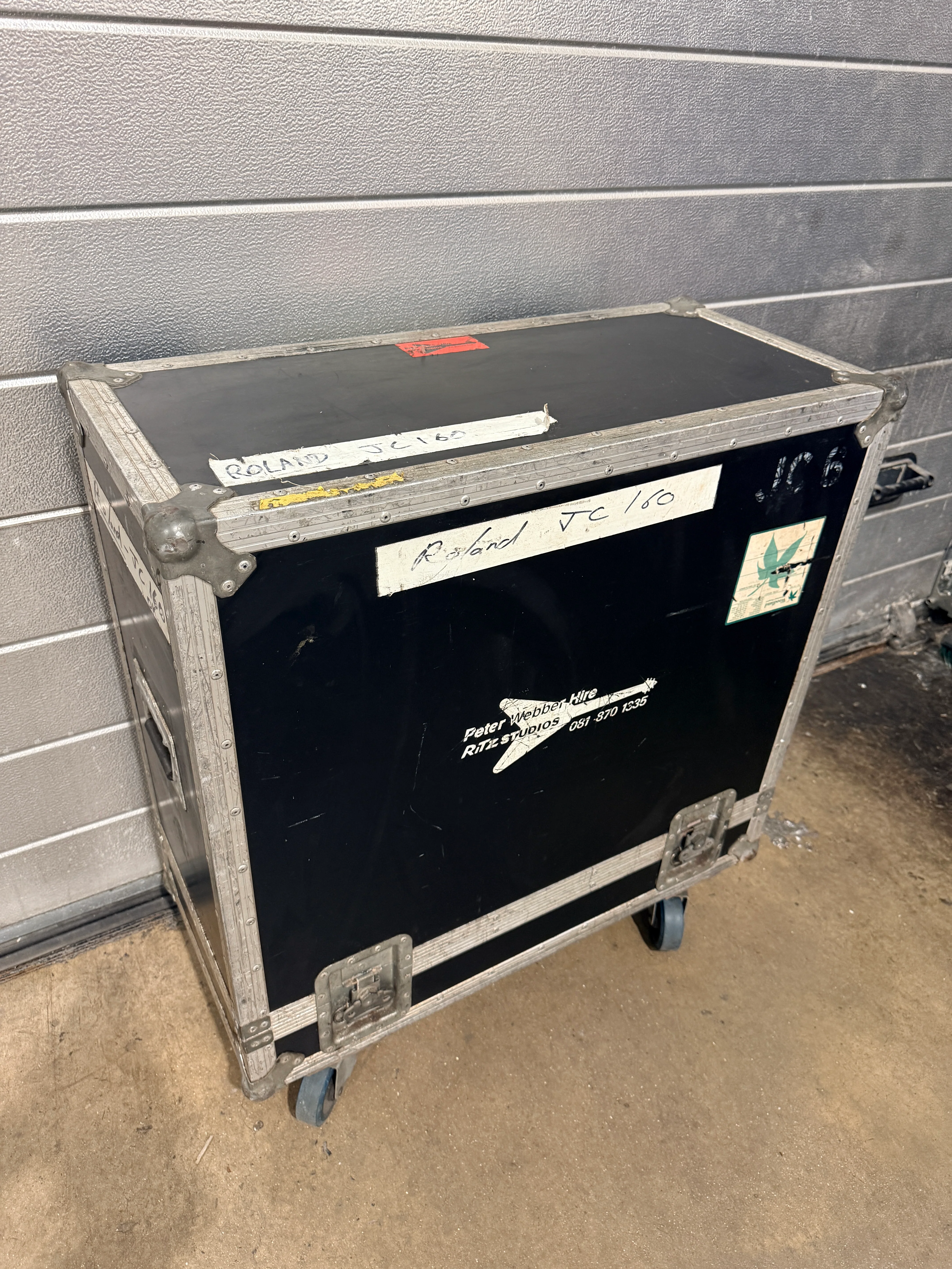 Roland JC-160 Jazz Chorus Guitar Amplifier 120-Watt 4x10" - Iconic Stereo Chorus - Very Good w/ Flight Case & Power Supply - Image 19