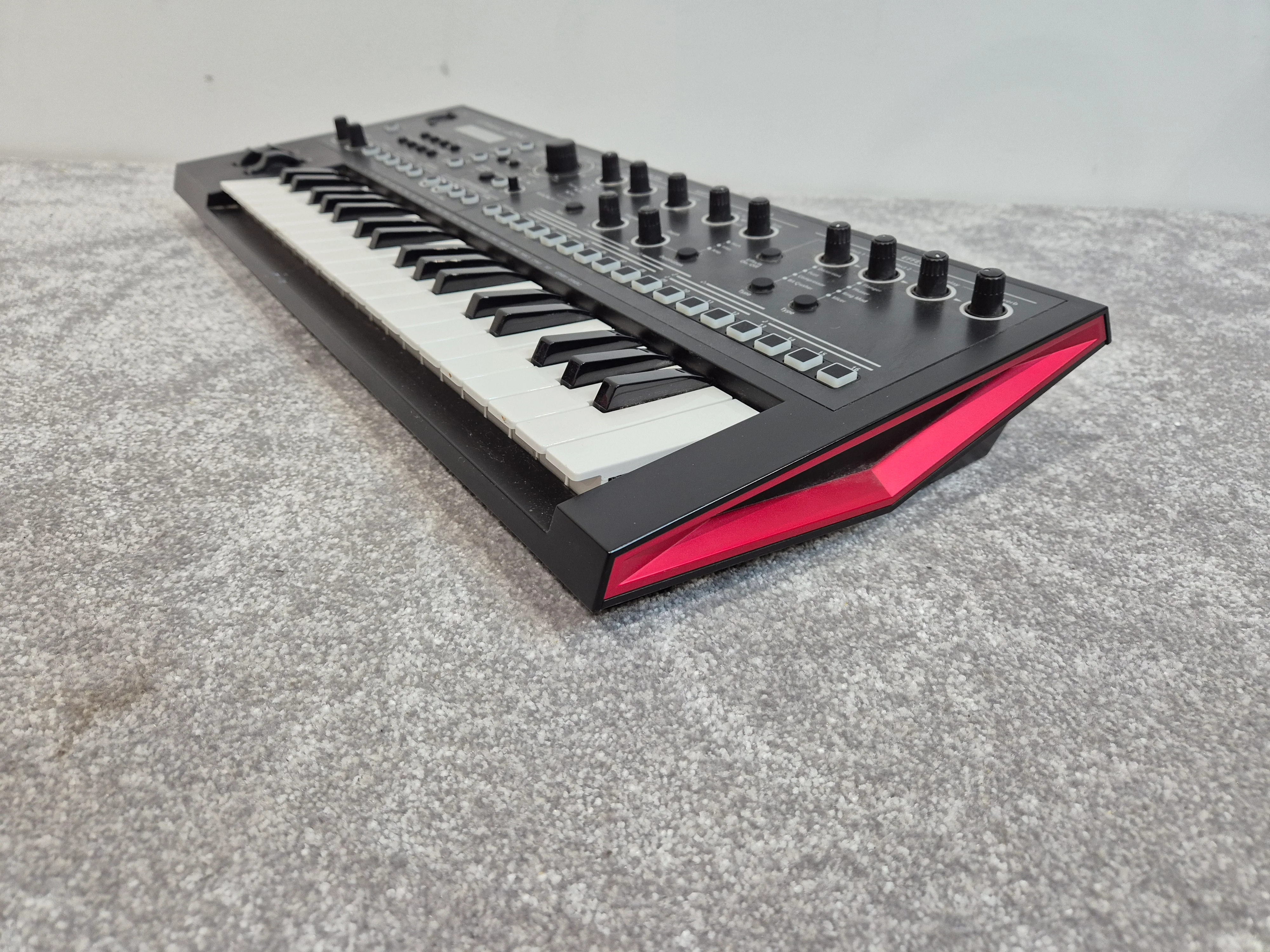 Roland JD-XI - Interactive Crossover Synthesizer w/ Original Box - Image 2