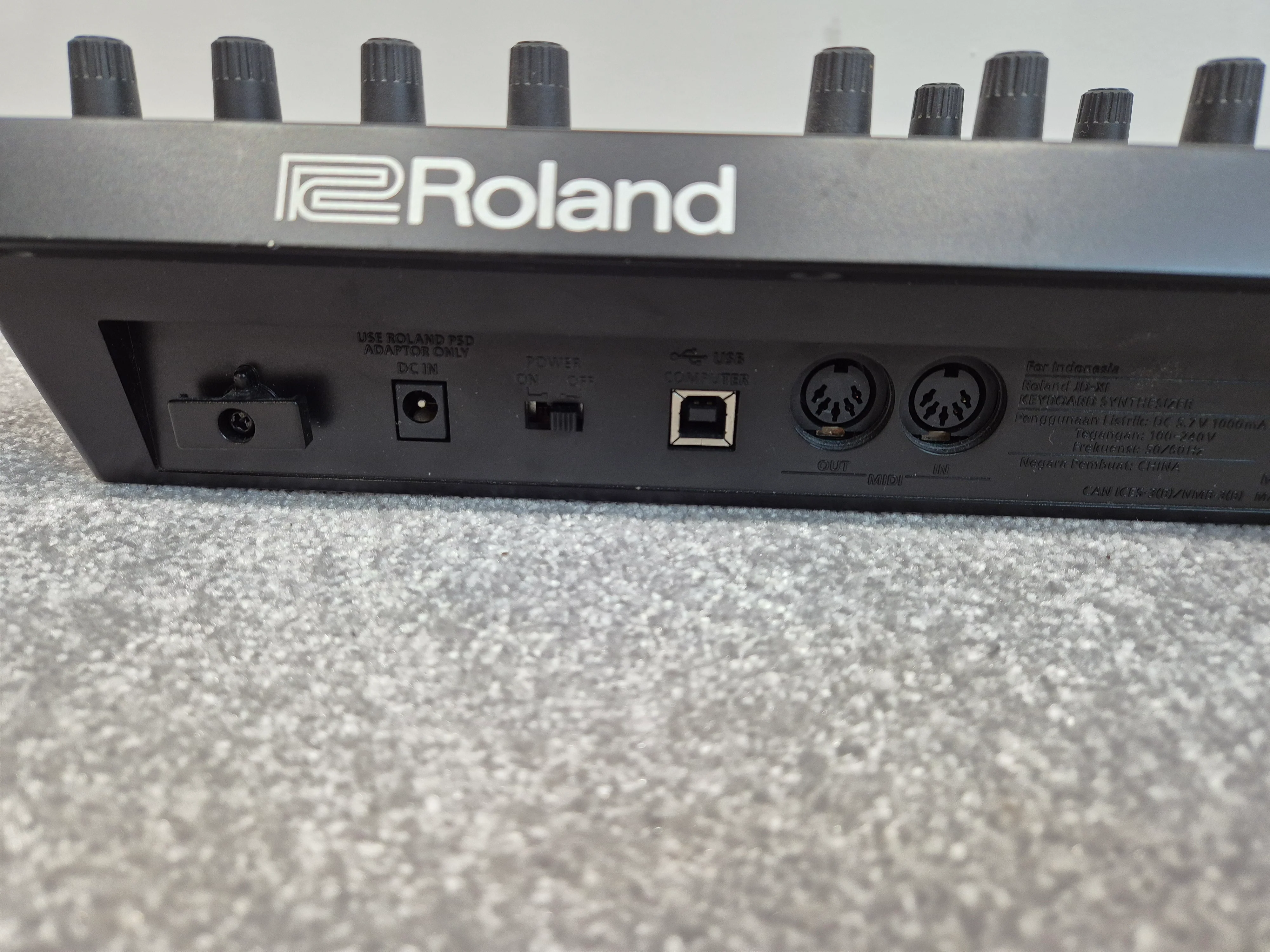 Roland JD-XI - Interactive Crossover Synthesizer w/ Original Box - Image 6