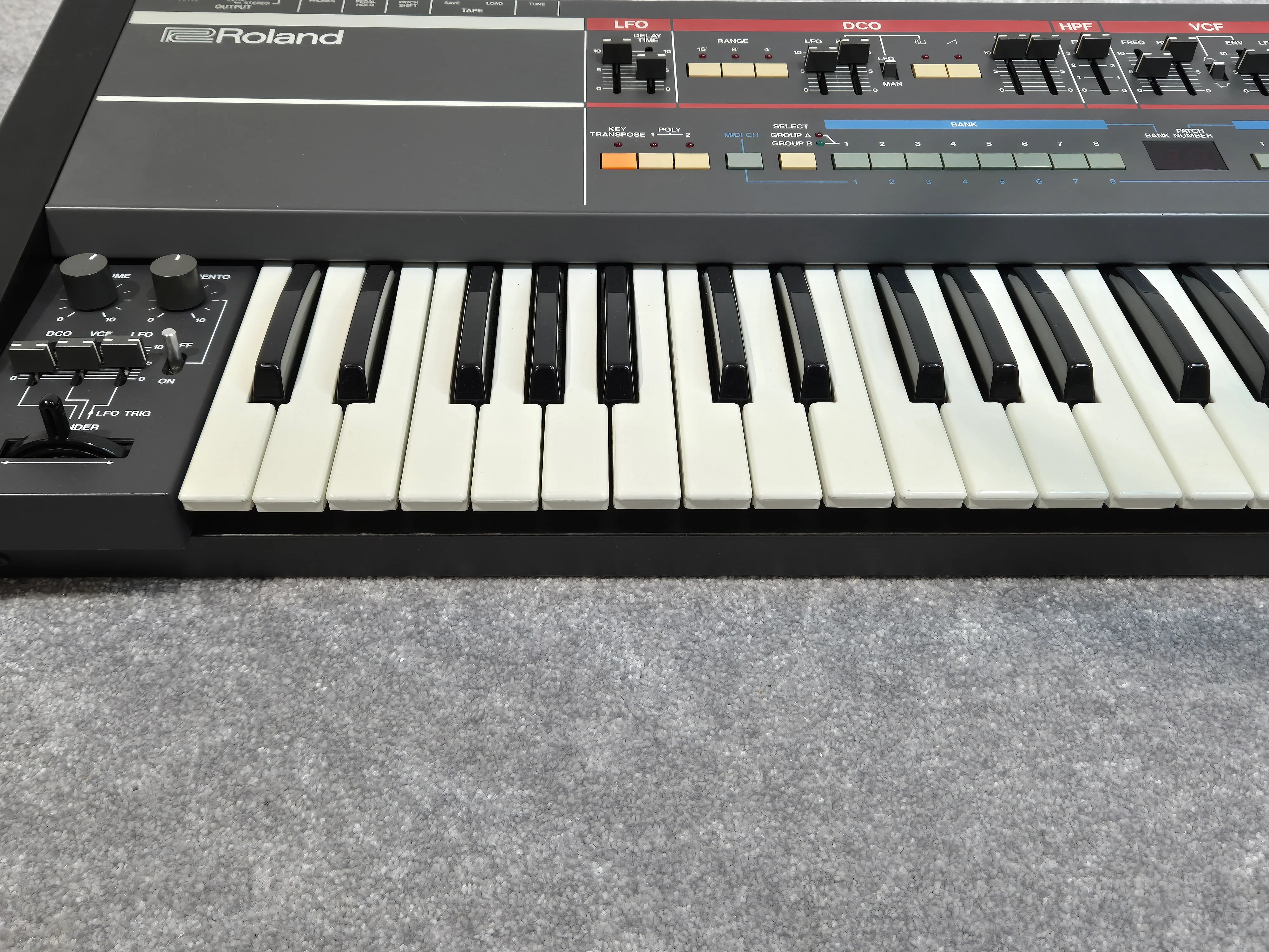 Roland Juno-106 61 Key Programmable Polyphonic Analog Synthesiser - Image 2