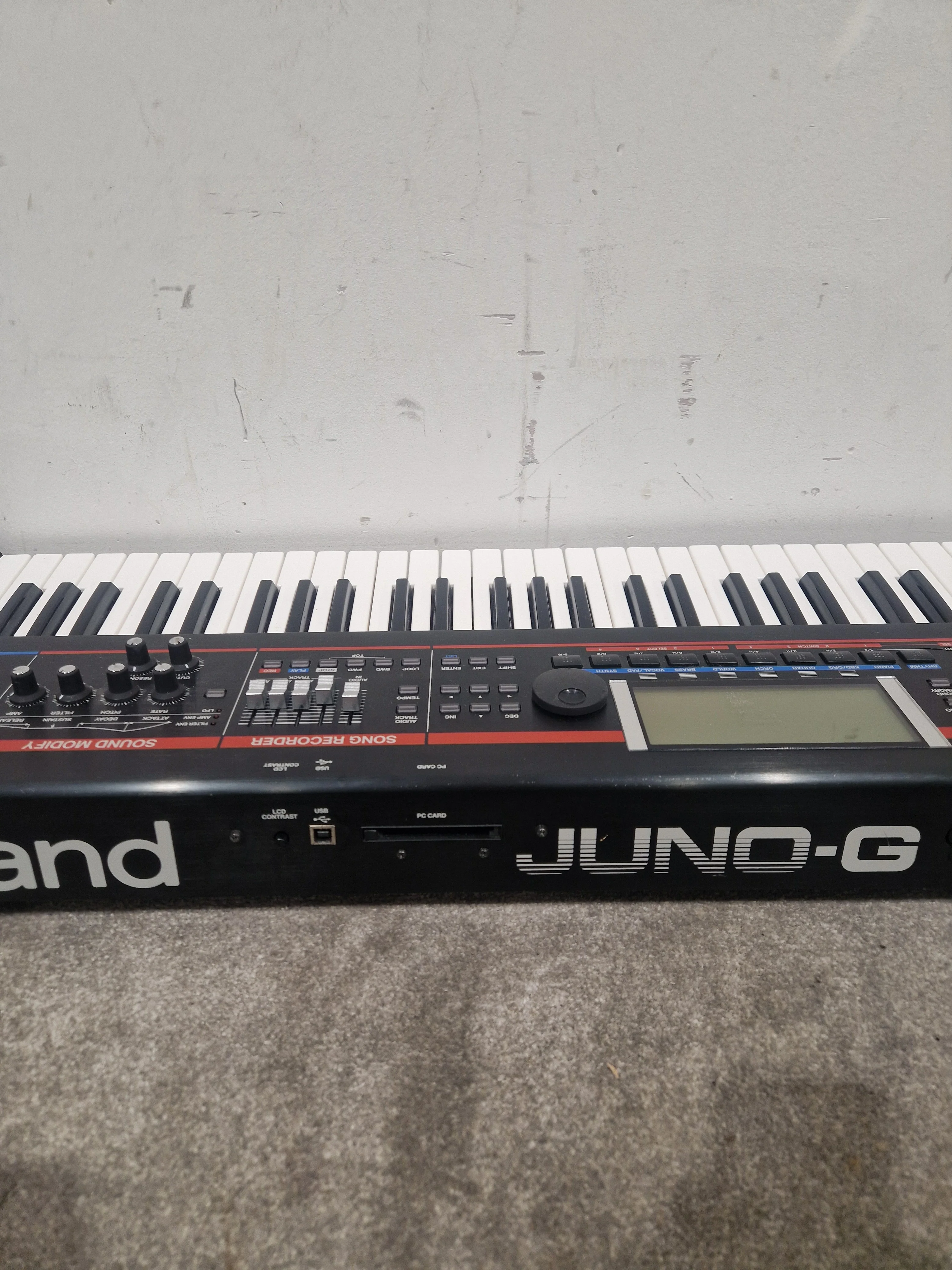Roland JUNO-D Synthesizer - Digital Synth - Spares or Repair w/ Power Supply - Image 11