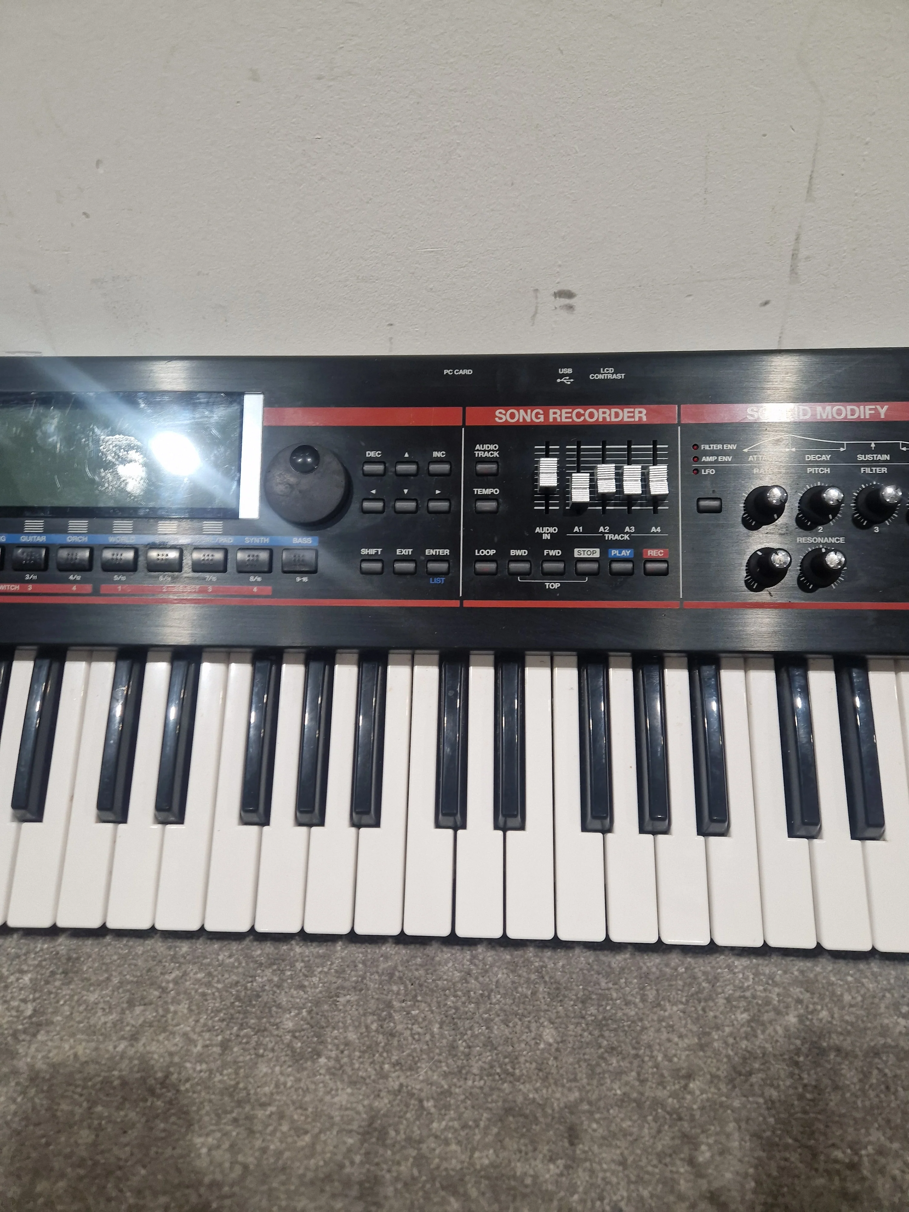 Roland JUNO-D Synthesizer - Digital Synth - Spares or Repair w/ Power Supply - Image 13