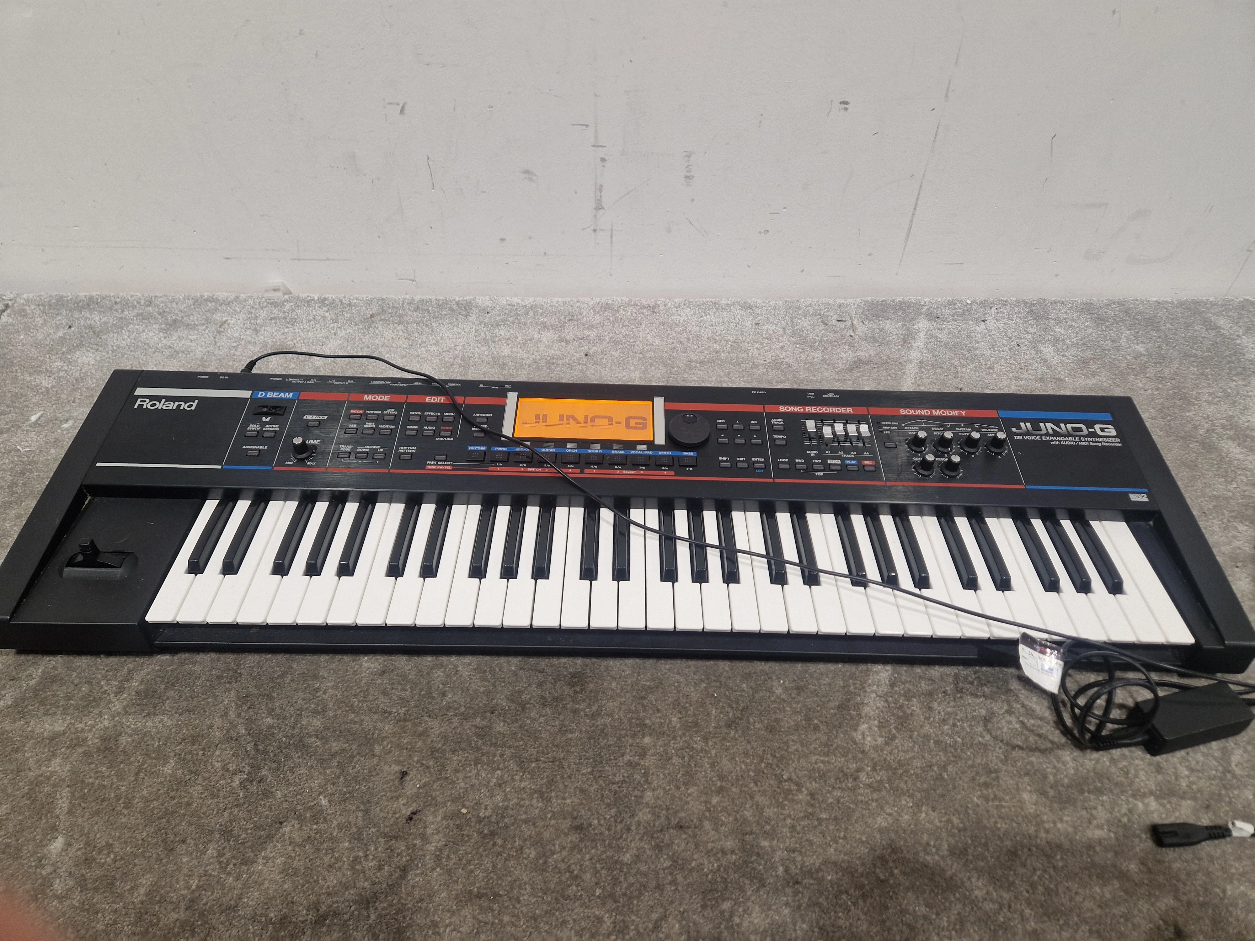 Roland JUNO-D Synthesizer - Digital Synth - Spares or Repair w/ Power Supply - Image 17