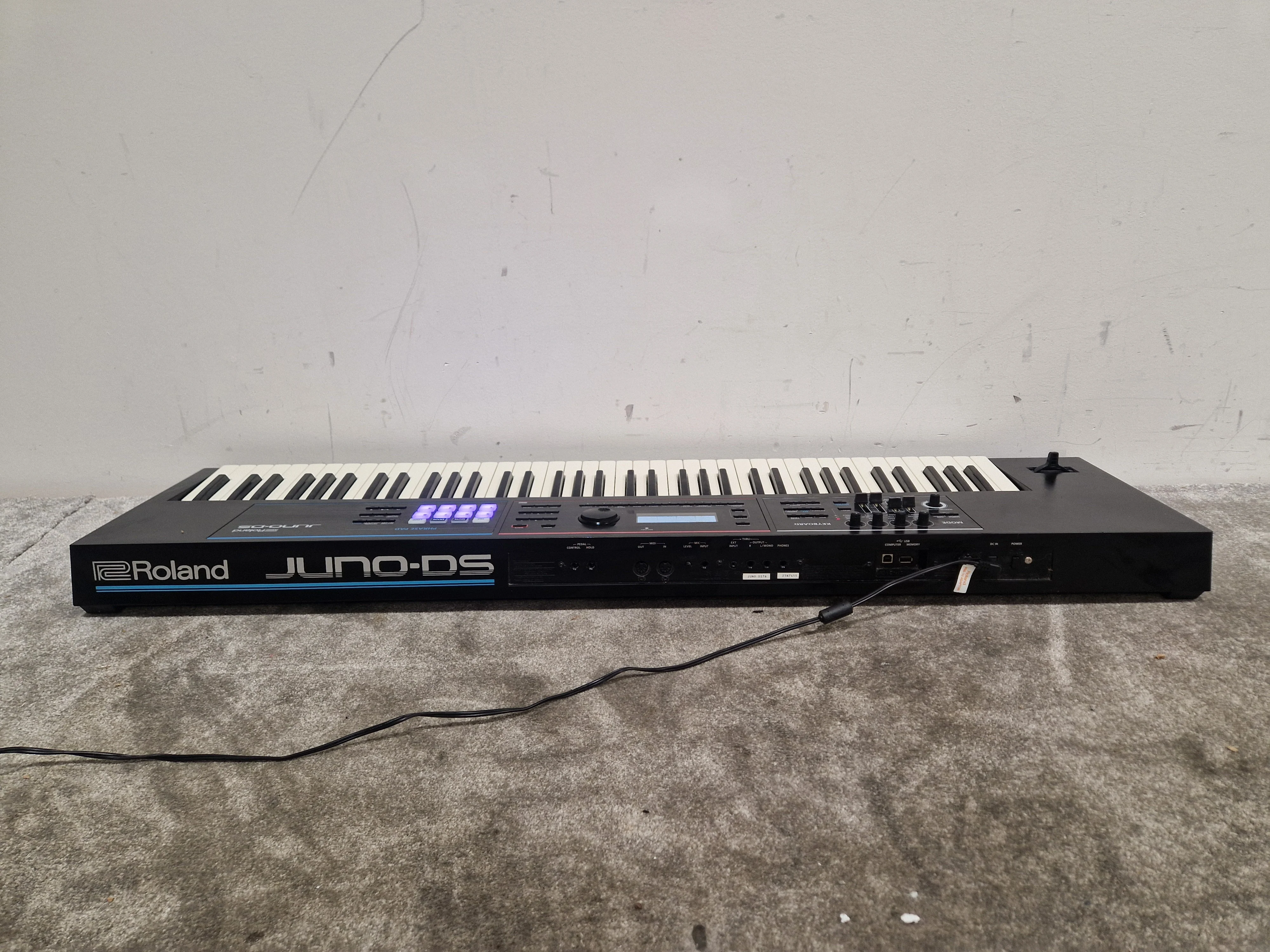 Roland Juno-DS - Keyboard - Black - Excellent w/ Original Box & Manuals - Image 12
