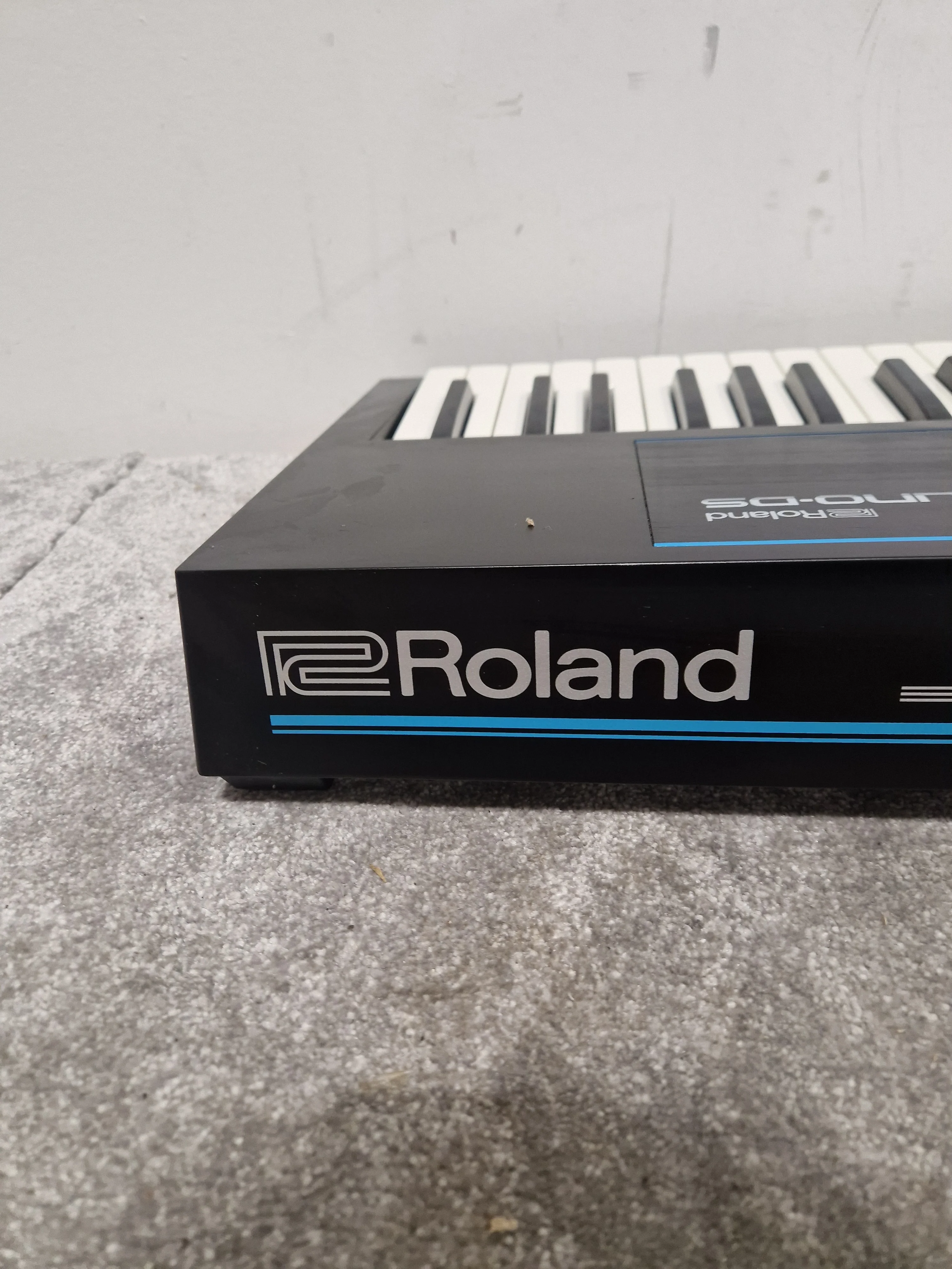 Roland Juno-DS - Keyboard - Black - Excellent w/ Original Box & Manuals - Image 2