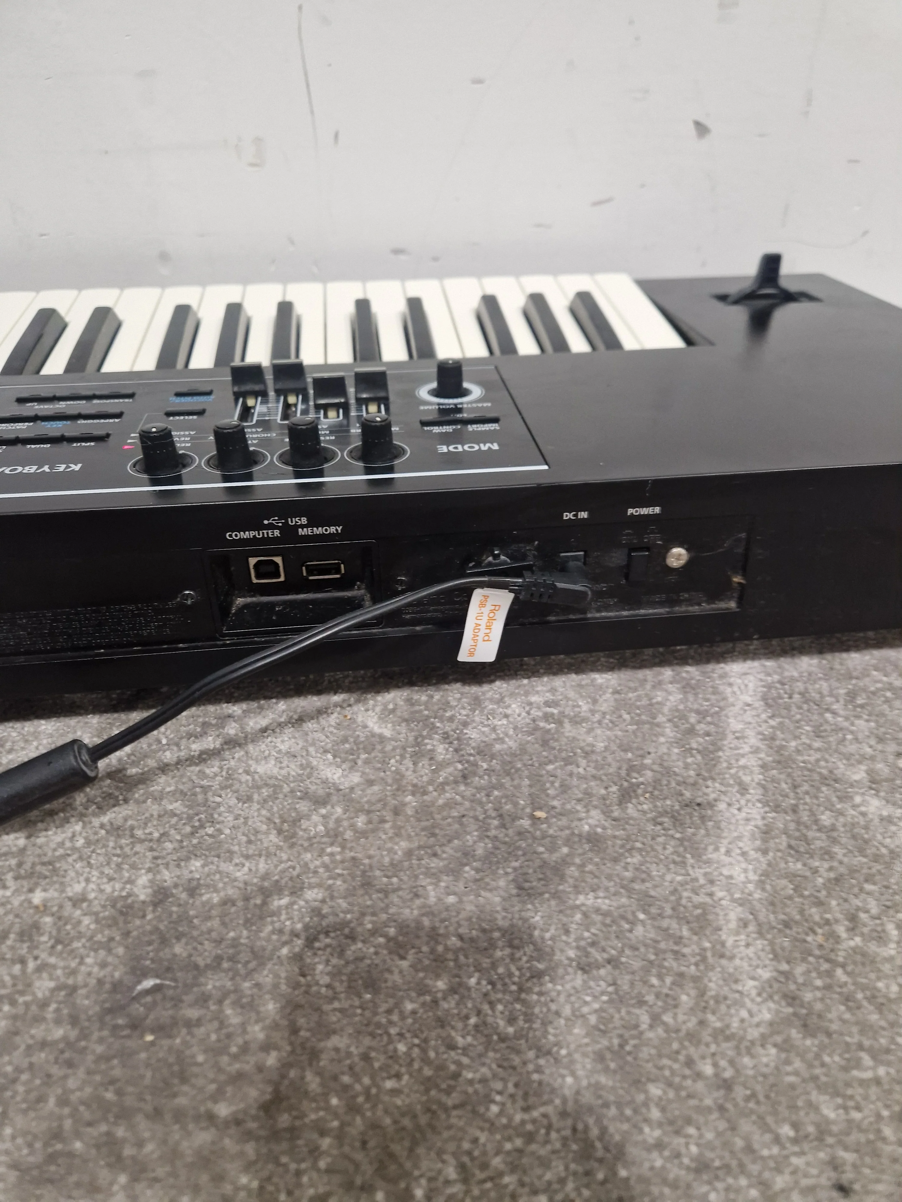 Roland Juno-DS - Keyboard - Black - Excellent w/ Original Box & Manuals - Image 3