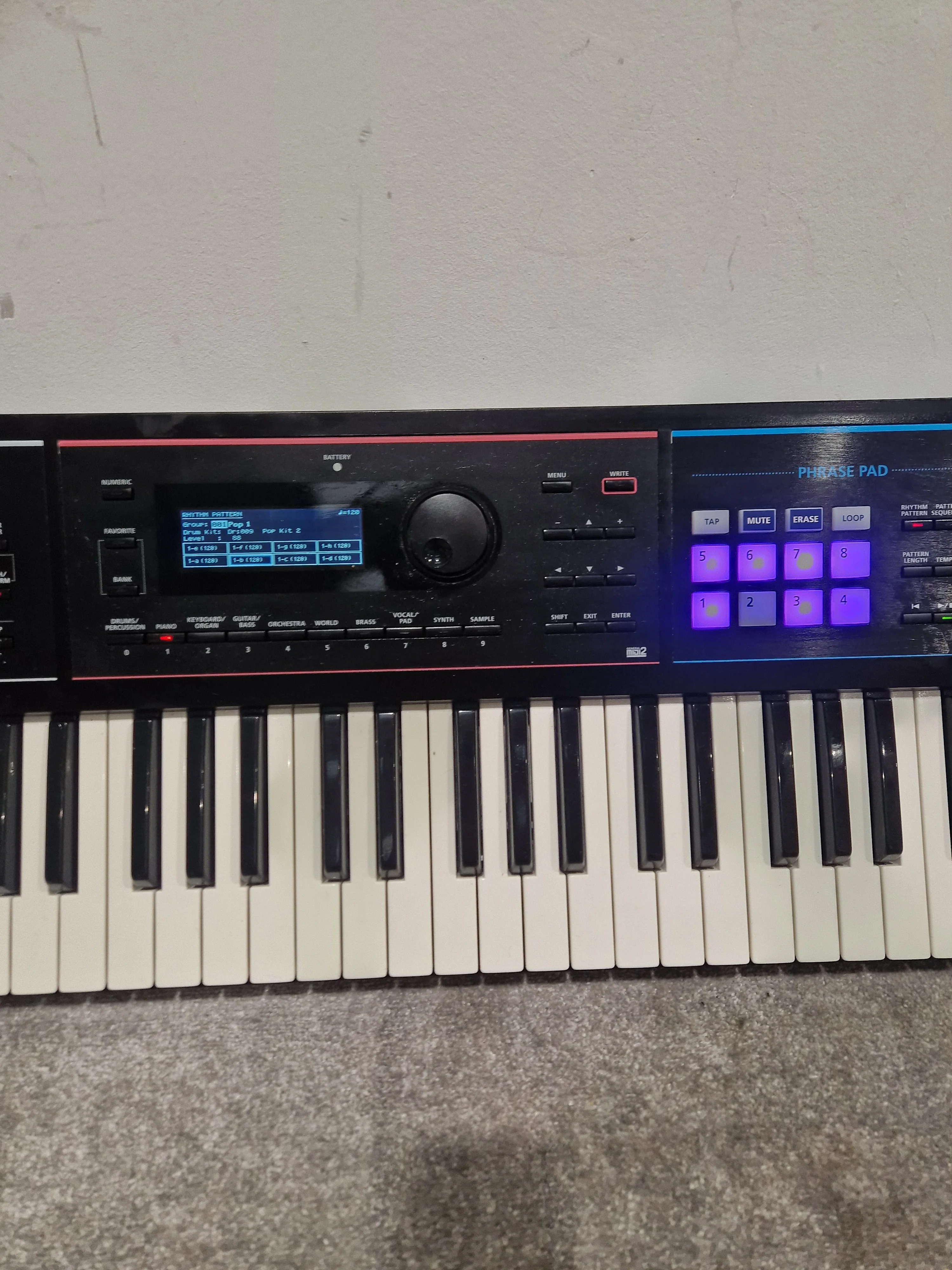Roland Juno-DS - Keyboard - Black - Excellent w/ Original Box & Manuals - Image 6