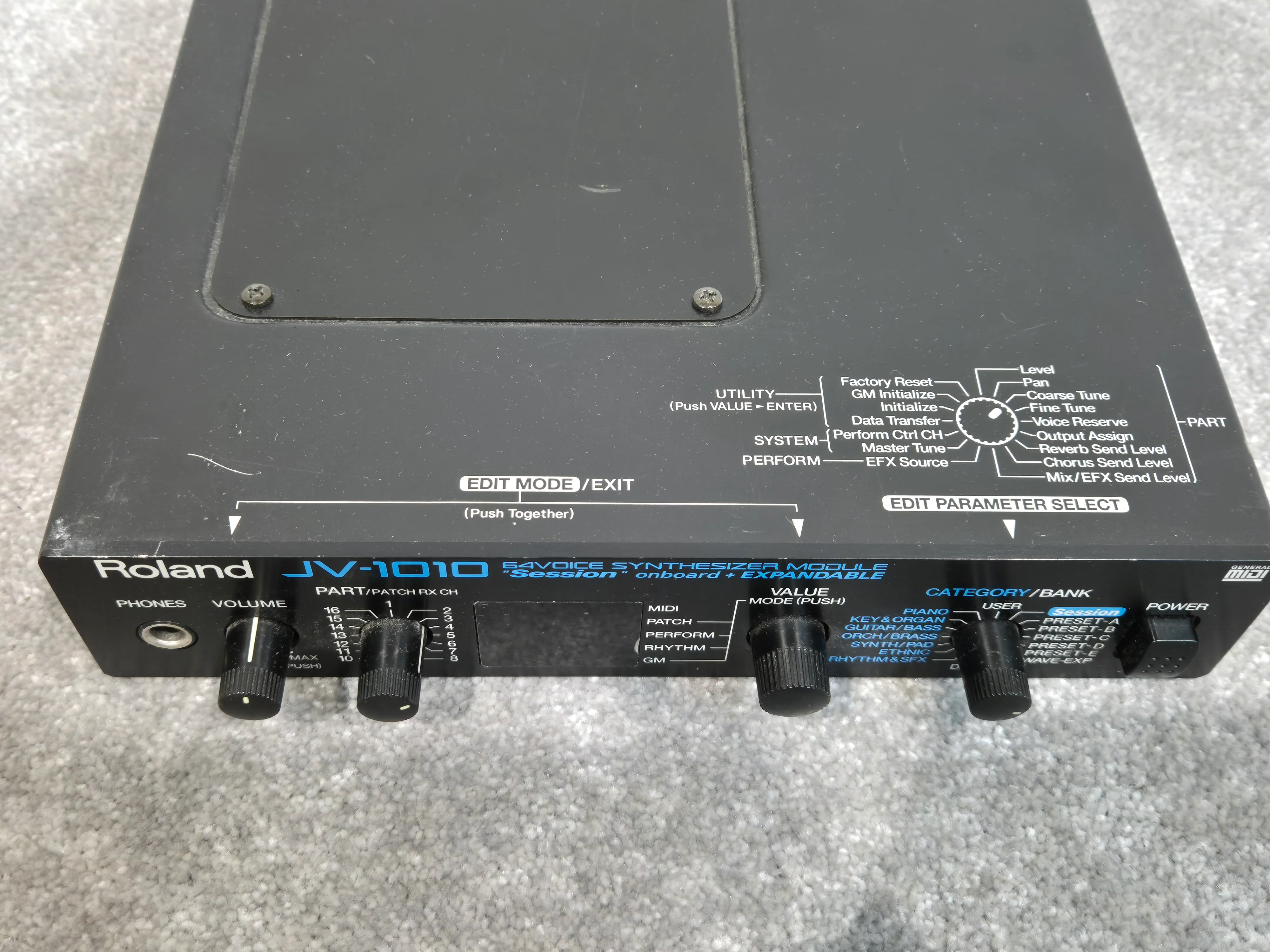 Roland JV-1010 - 64-Voice Compact Synthesizer Module - Image 2