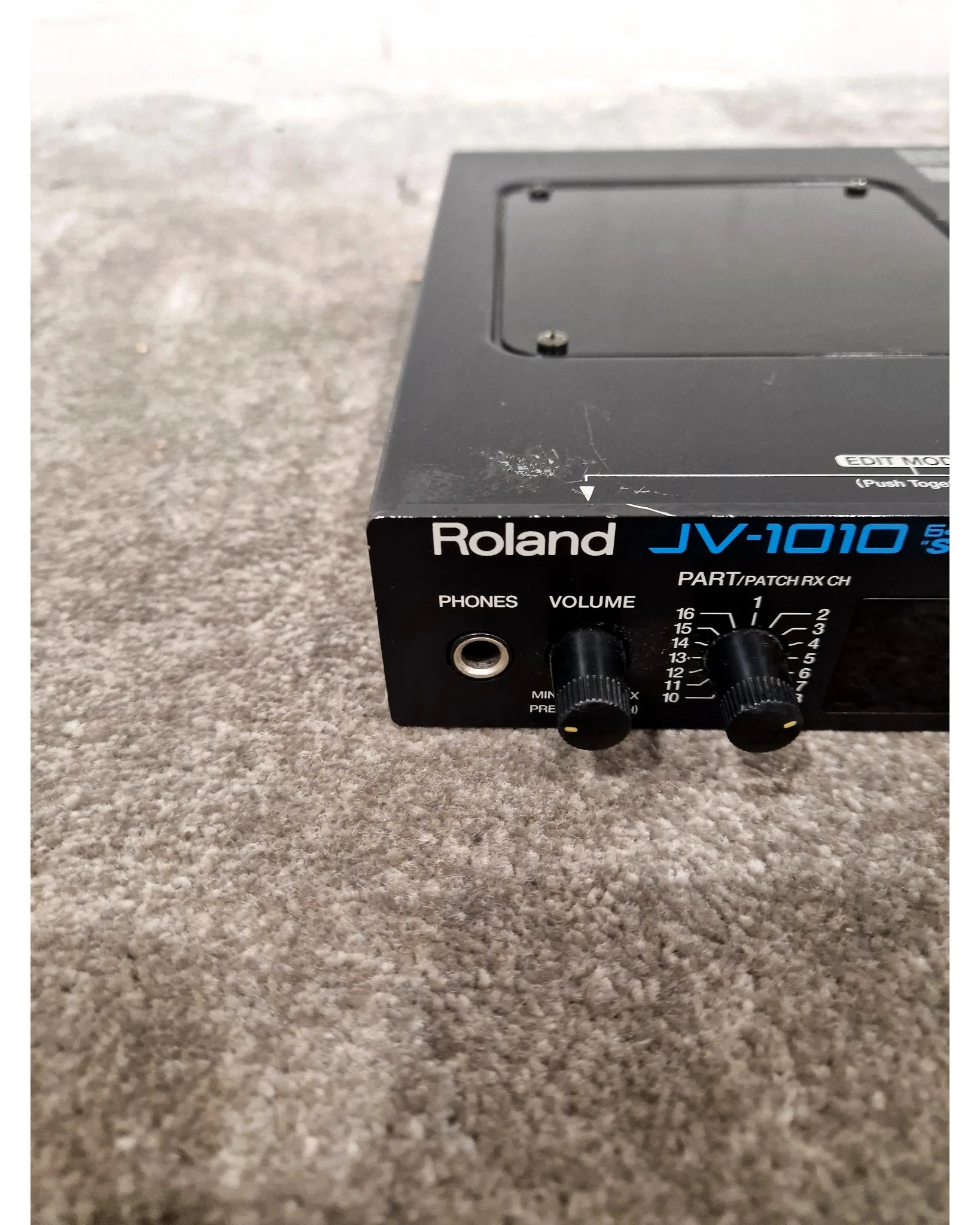Roland JV-1010 - Sound Module - Good - Image 13