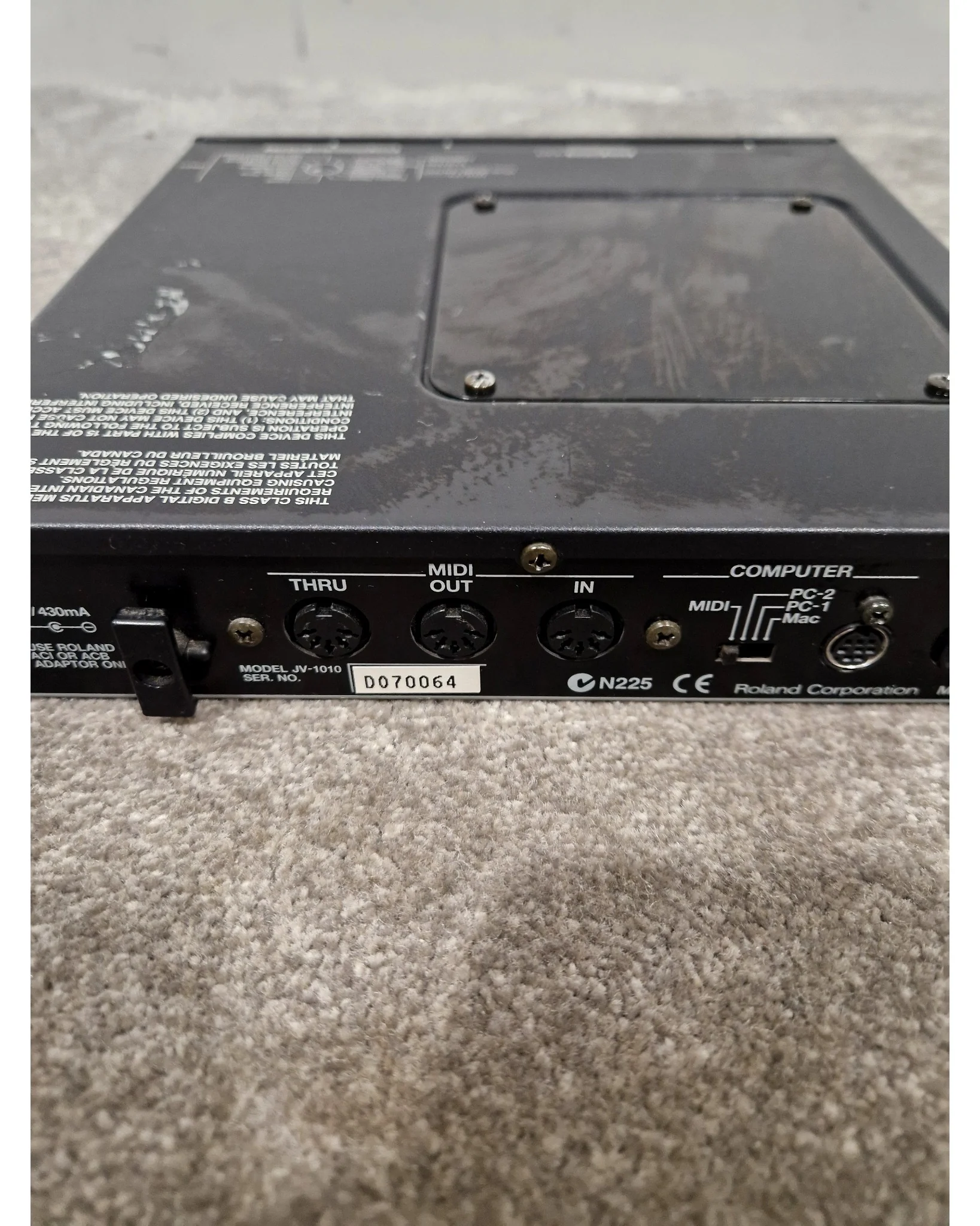 Roland JV-1010 - Sound Module - Good - Image 6