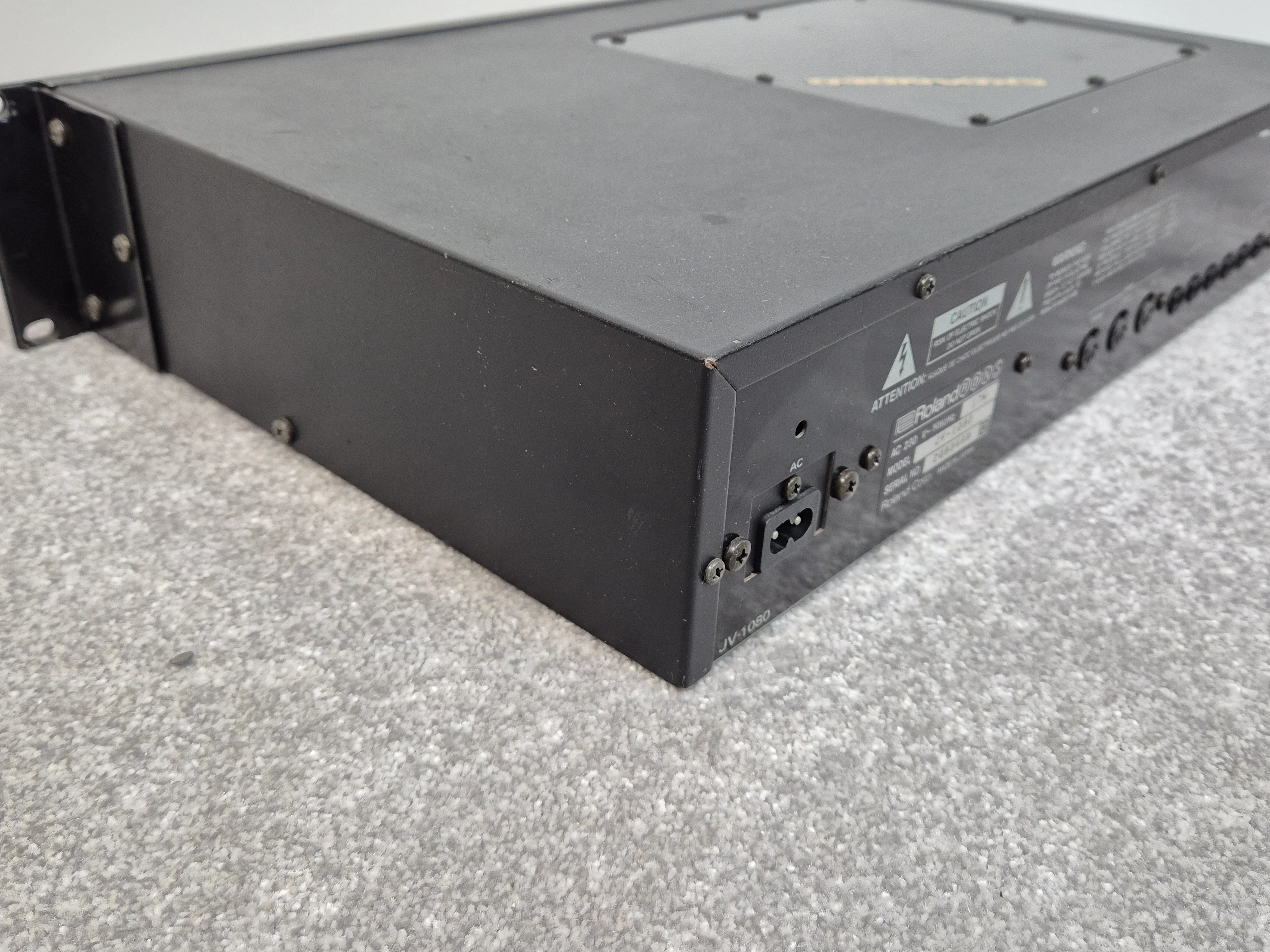 Roland JV-1080 - Sample-Based Synthesizer/Sound Module w/ Manual - Image 7