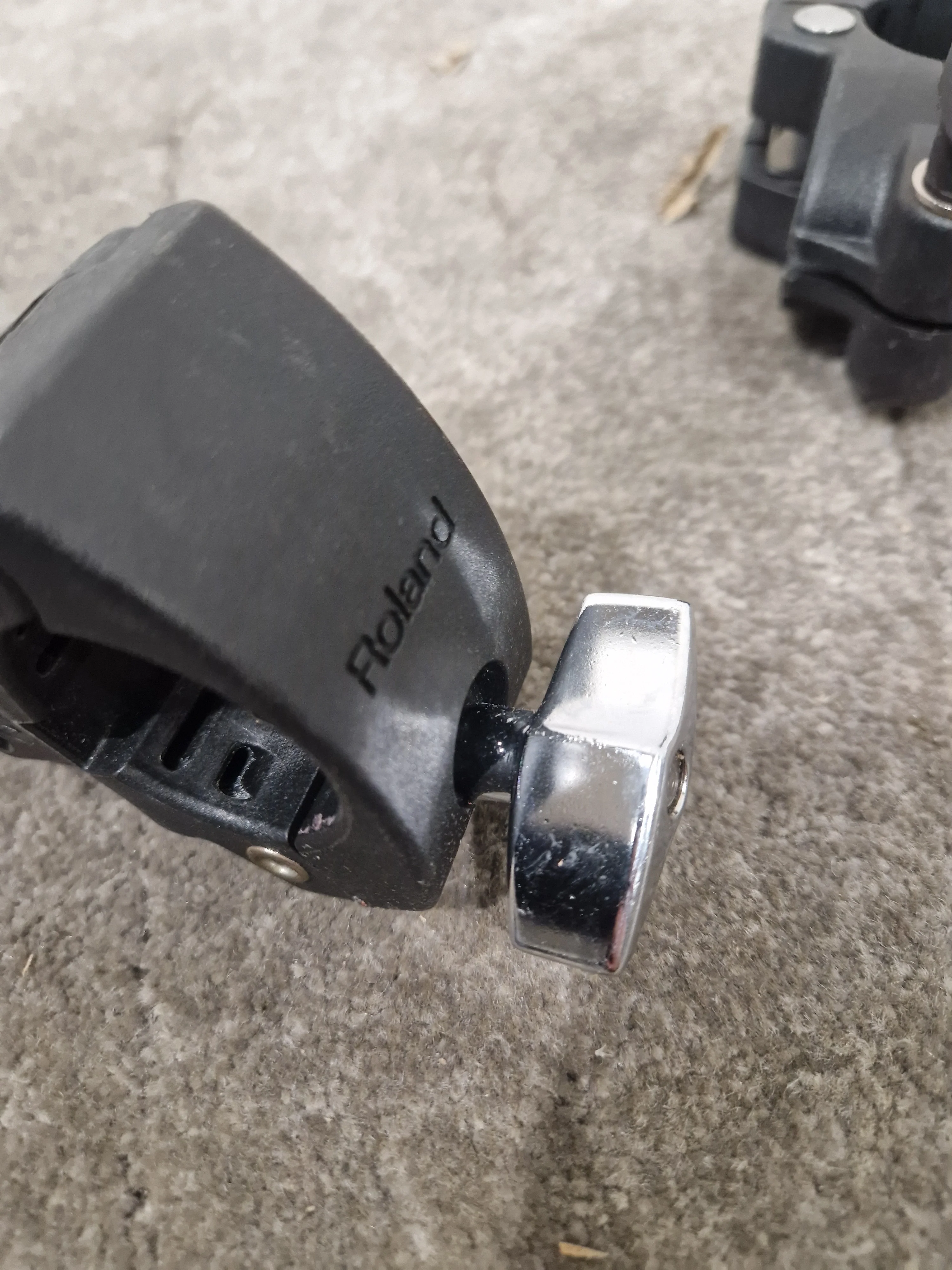 Roland MDH-STD Drum Pad Holder - Black X 3 – Drum Pad Holder - Good - Image 17