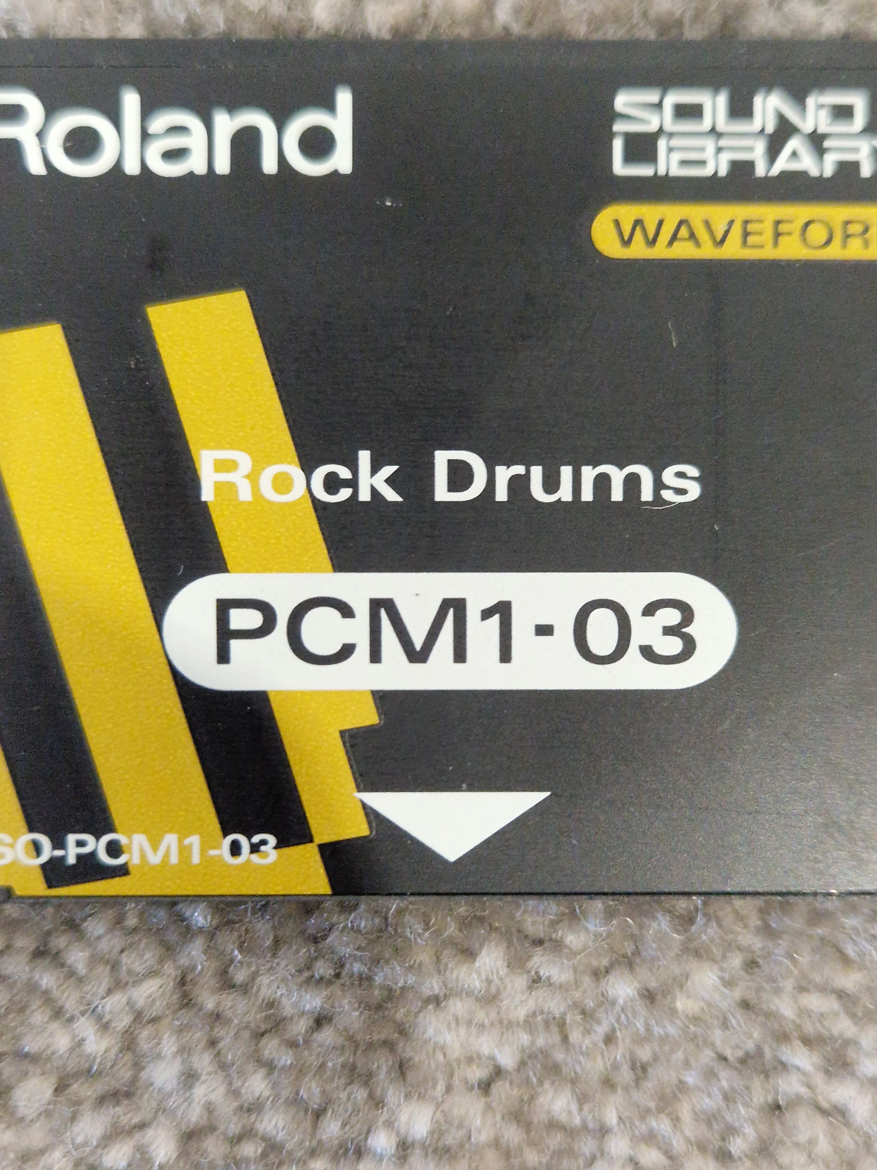 Roland Pcm1-03 Sound Card - Professional Audio Interface - High-Quality Recording - Very Good - Image 2
