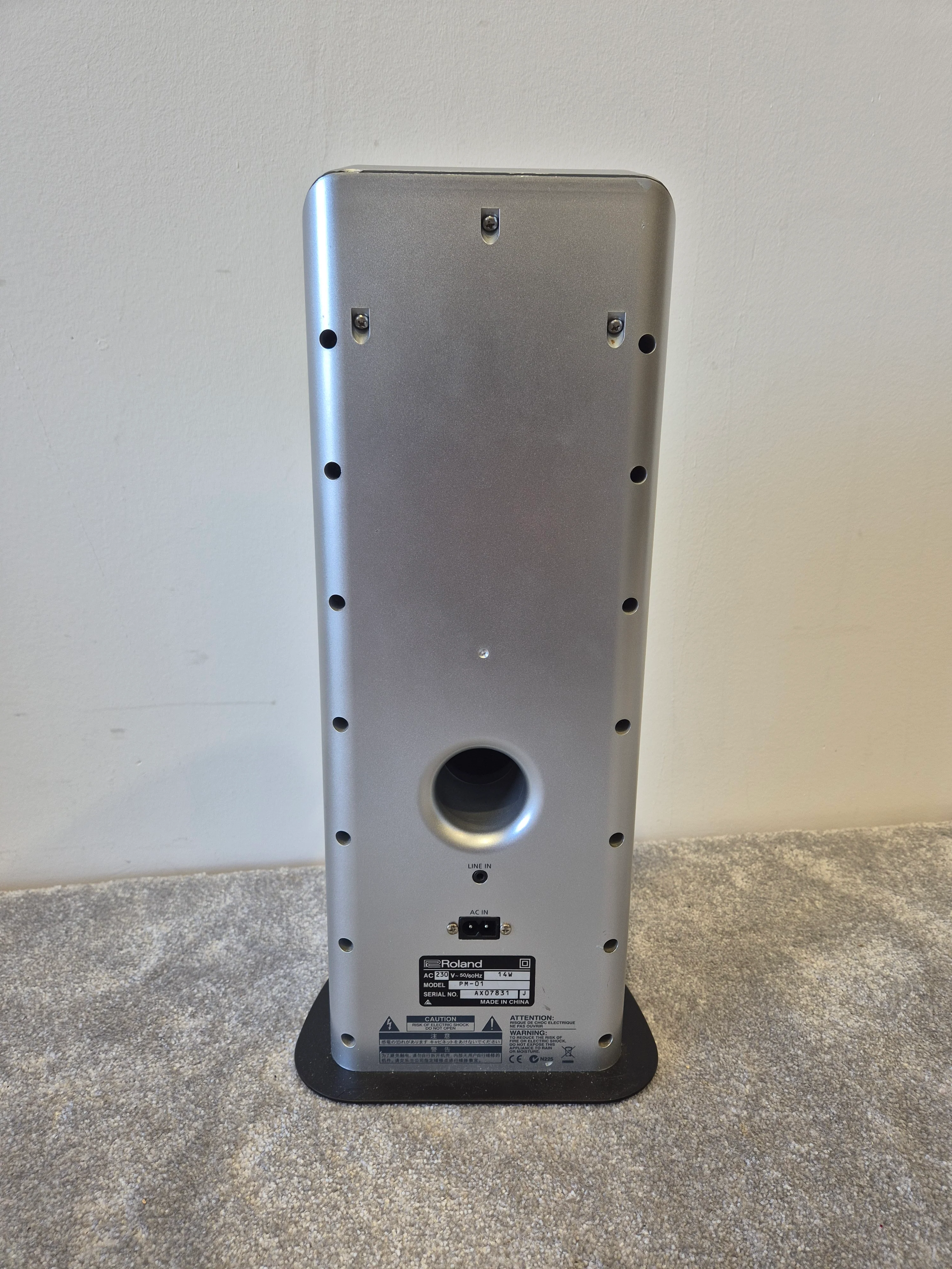 Roland PM-01 - Personal Drum Monitor (Spares or Repairs) - Image 4