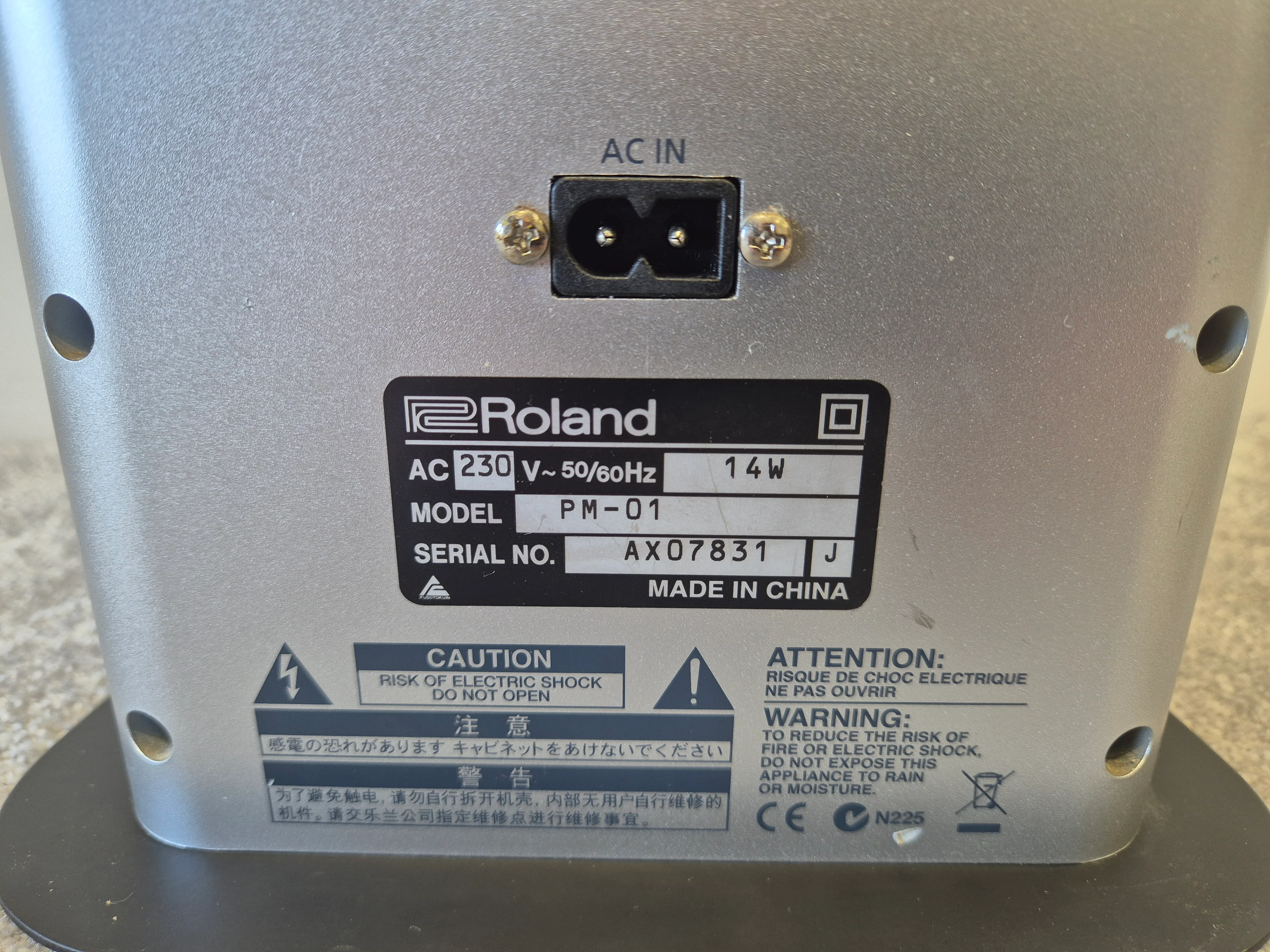 Roland PM-01 - Personal Drum Monitor (Spares or Repairs) - Image 5