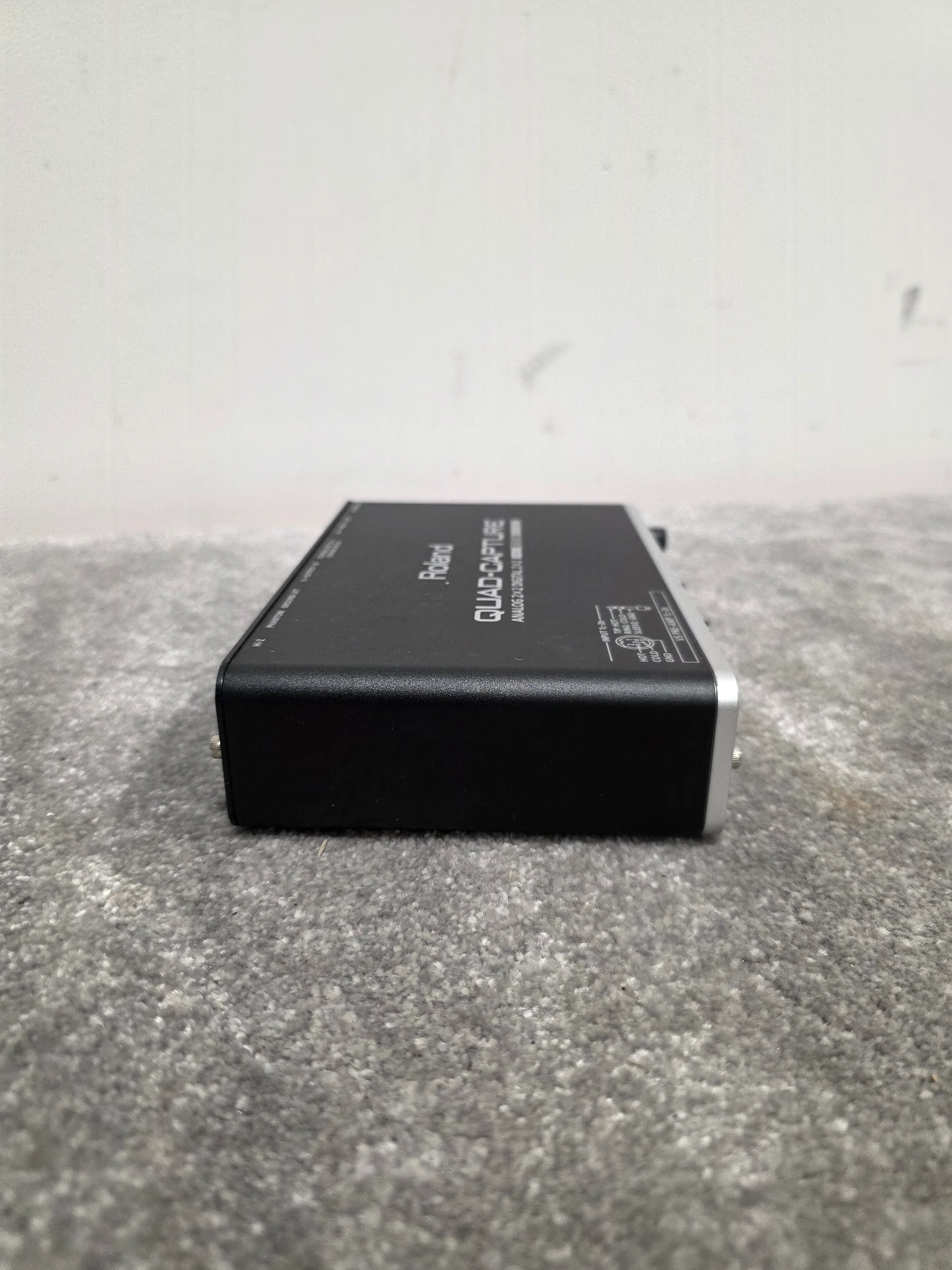 Roland Quad-Capture - USB Audio Interface - Black - Excellent w/ Cables - Image 2