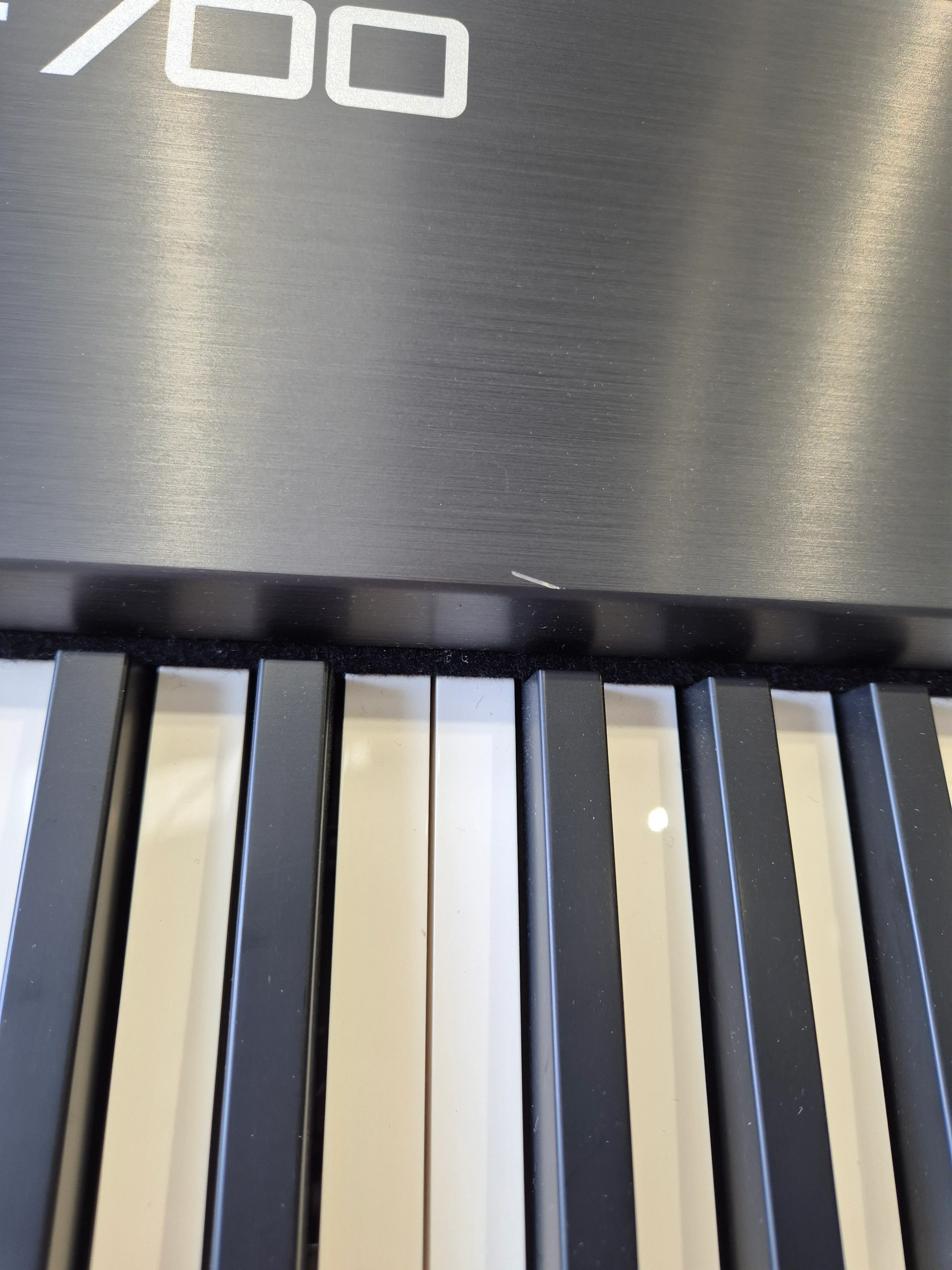 Roland RD-700 - Digital Stage Piano (Read Description) - Image 5