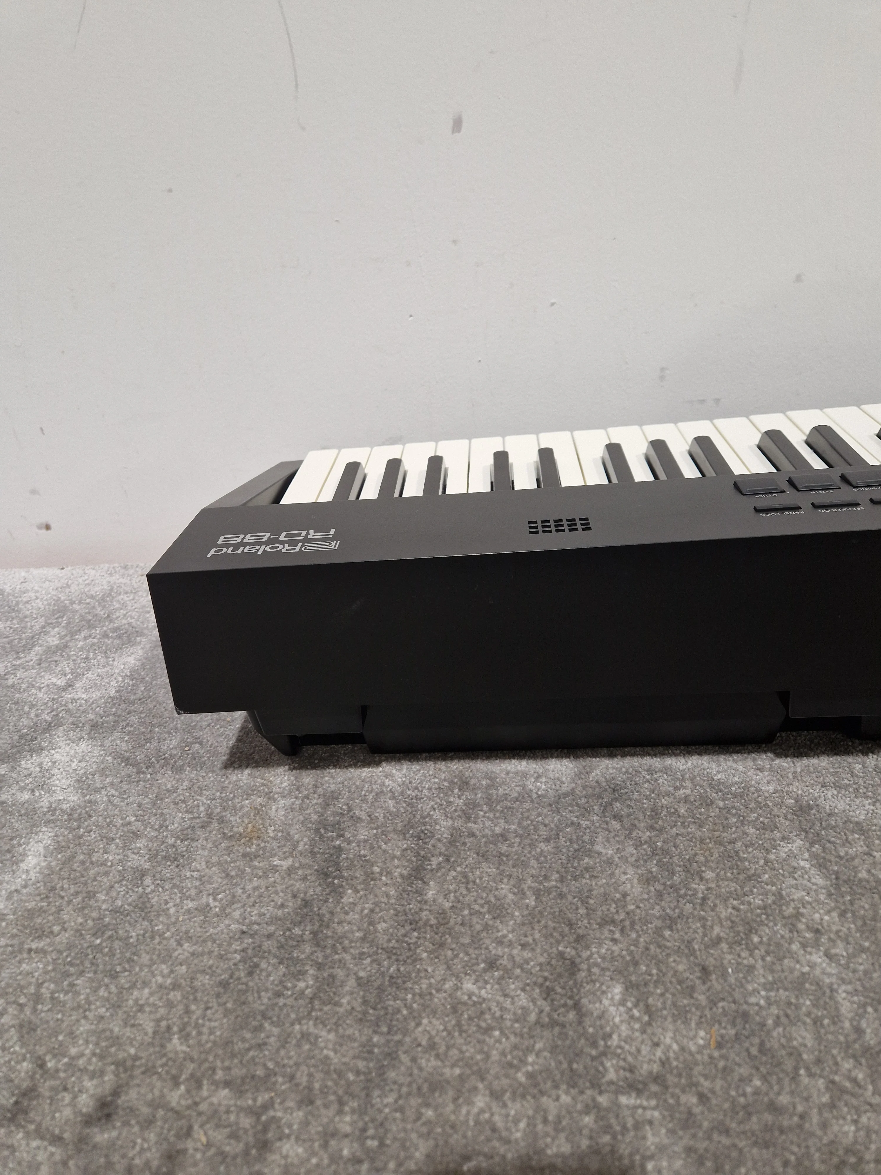 Roland RD-88 Digital Piano - Authentic Sounds - Excellent w/ Power Supply & Pedal - Image 11