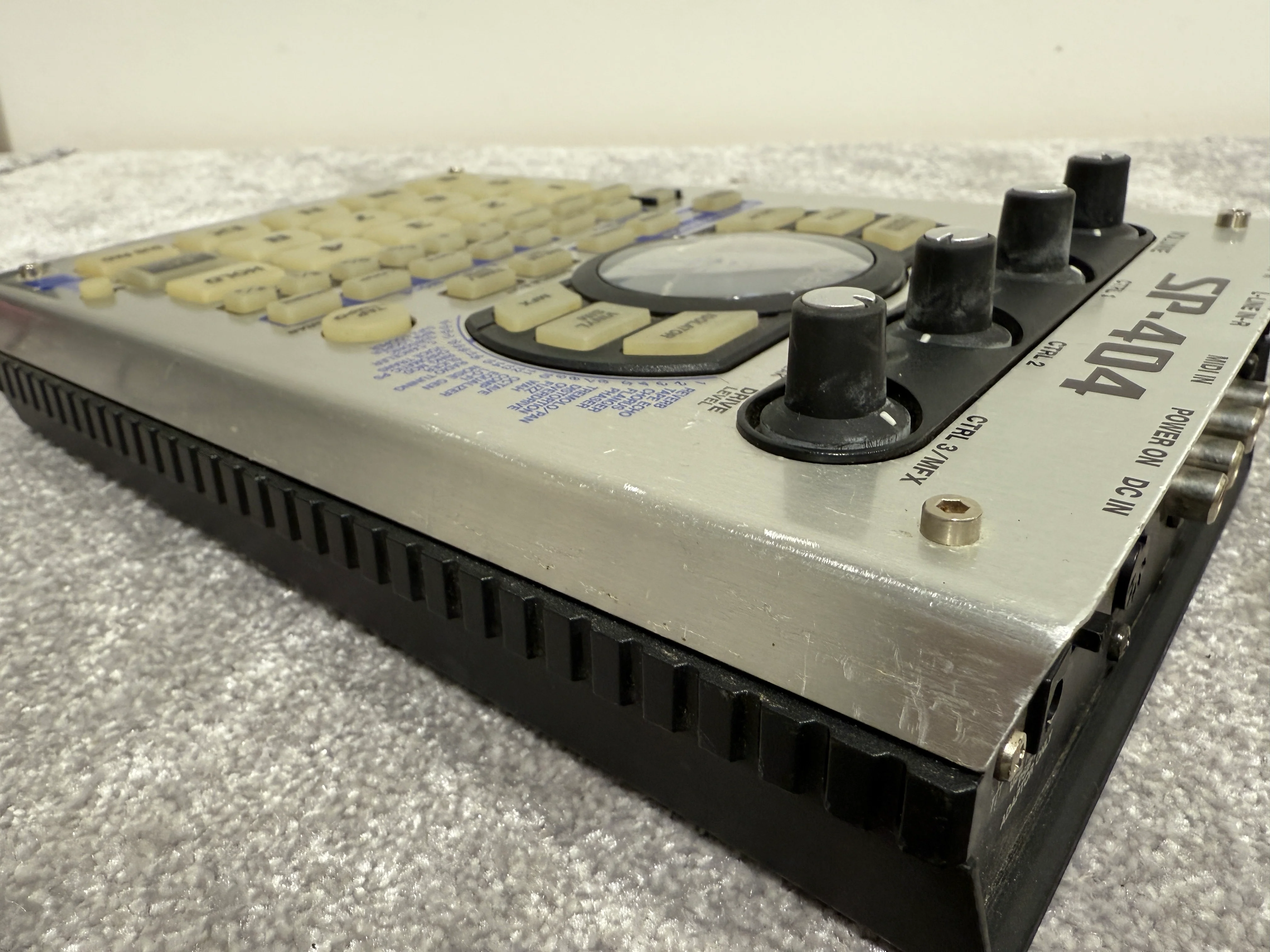 Roland SP-404 (MK1) Electronic Sampler  w/ Original Power Supply - Image 7