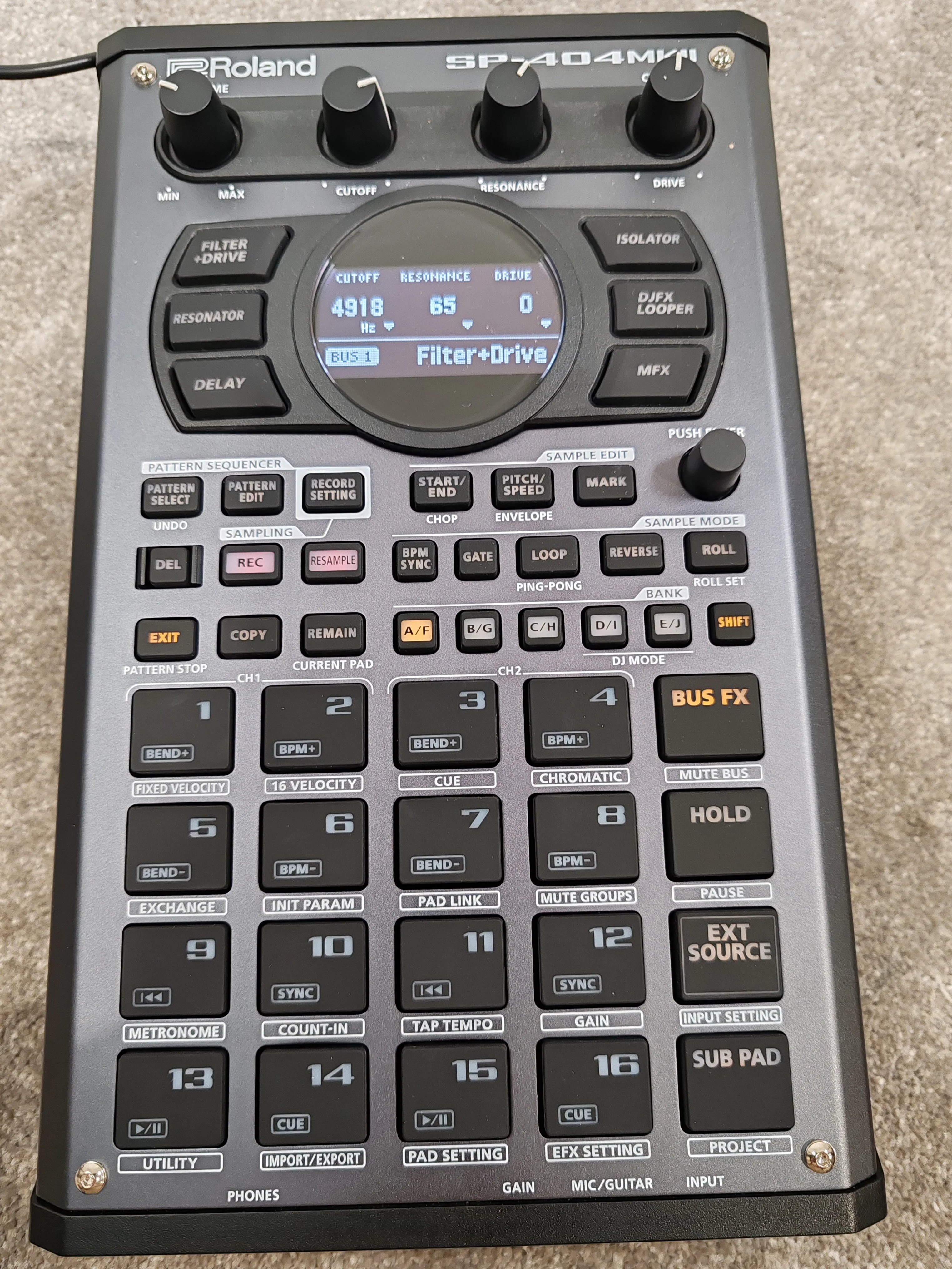 Roland Sp-404 Mkii - Portable Sampler, Sequencer - Excellent w/ Original Box & Power Supply & Manuals - Image 4