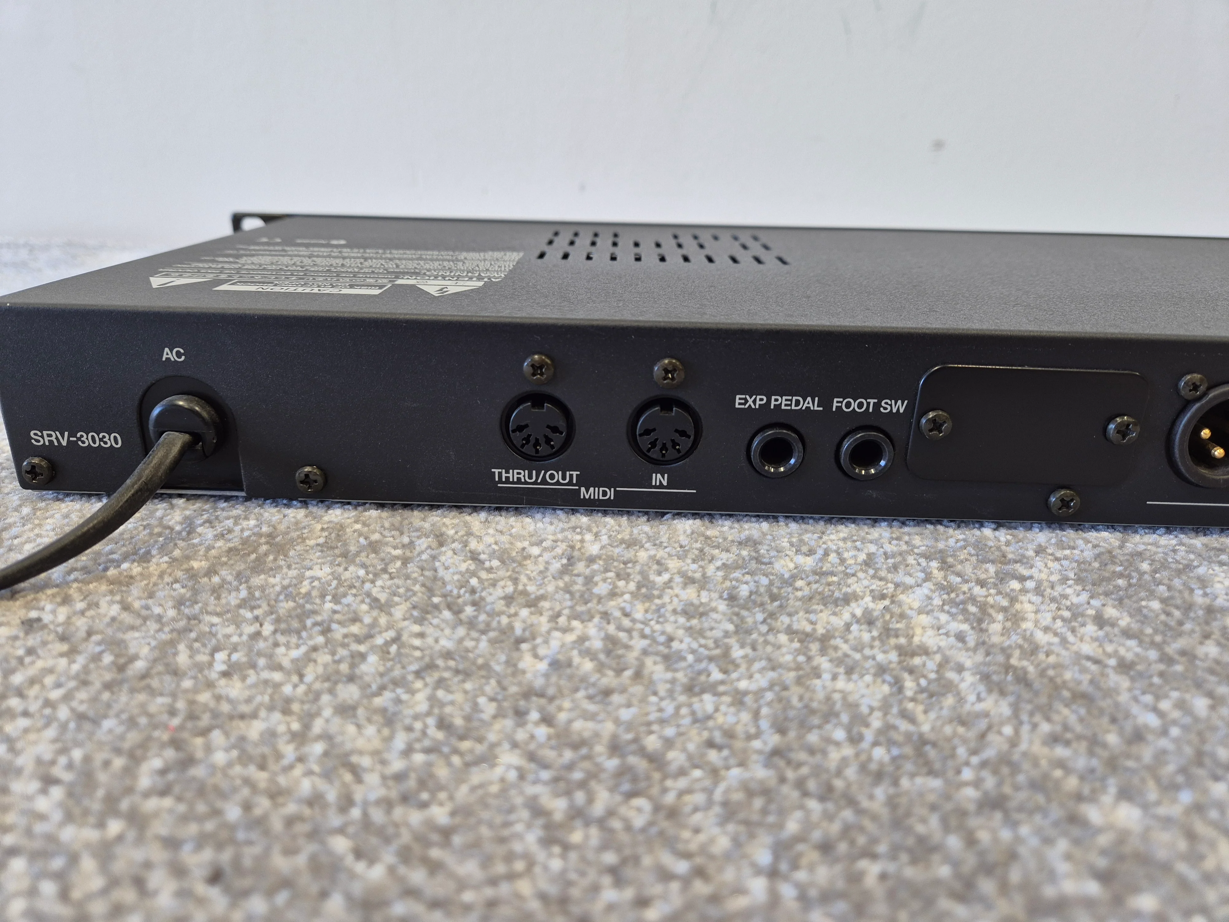 Roland SRV-3030 - 24-bit Digital Reverb Processor With MIDI - Image 8