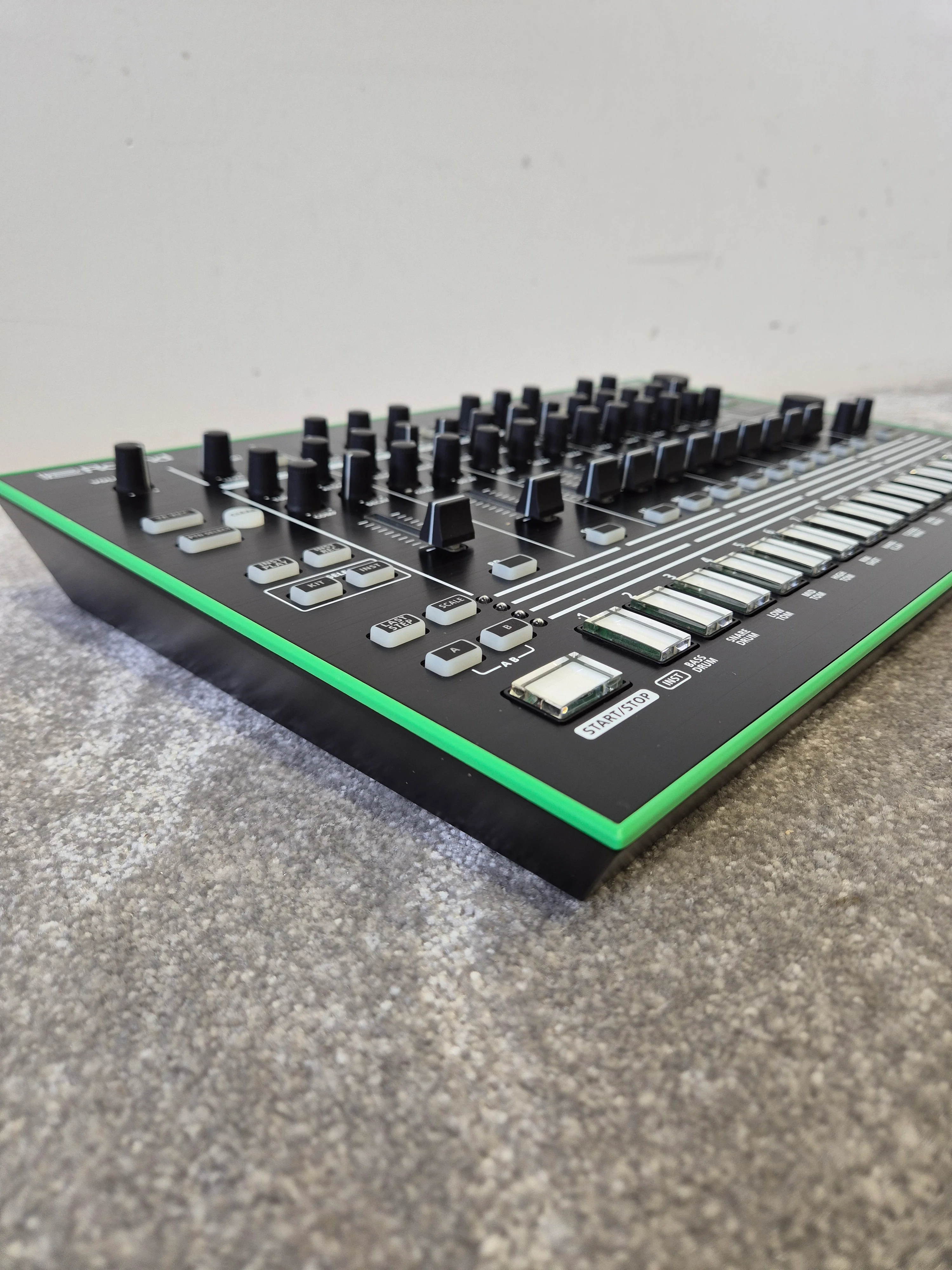 Roland TR-8 Drum Machine - Excellent w/ Original Box - Image 2