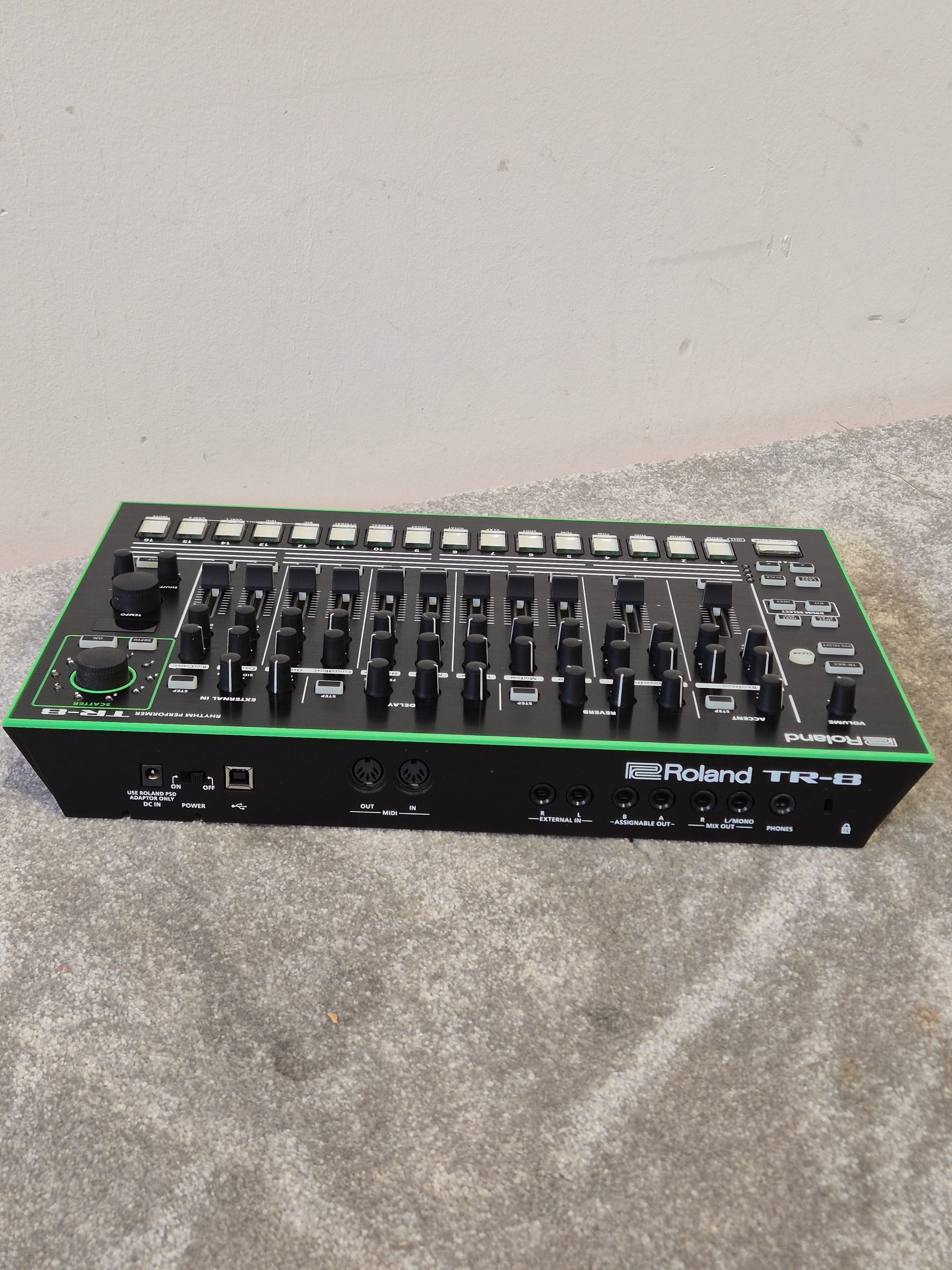 Roland TR-8 Drum Machine - Excellent w/ Original Box - Image 6