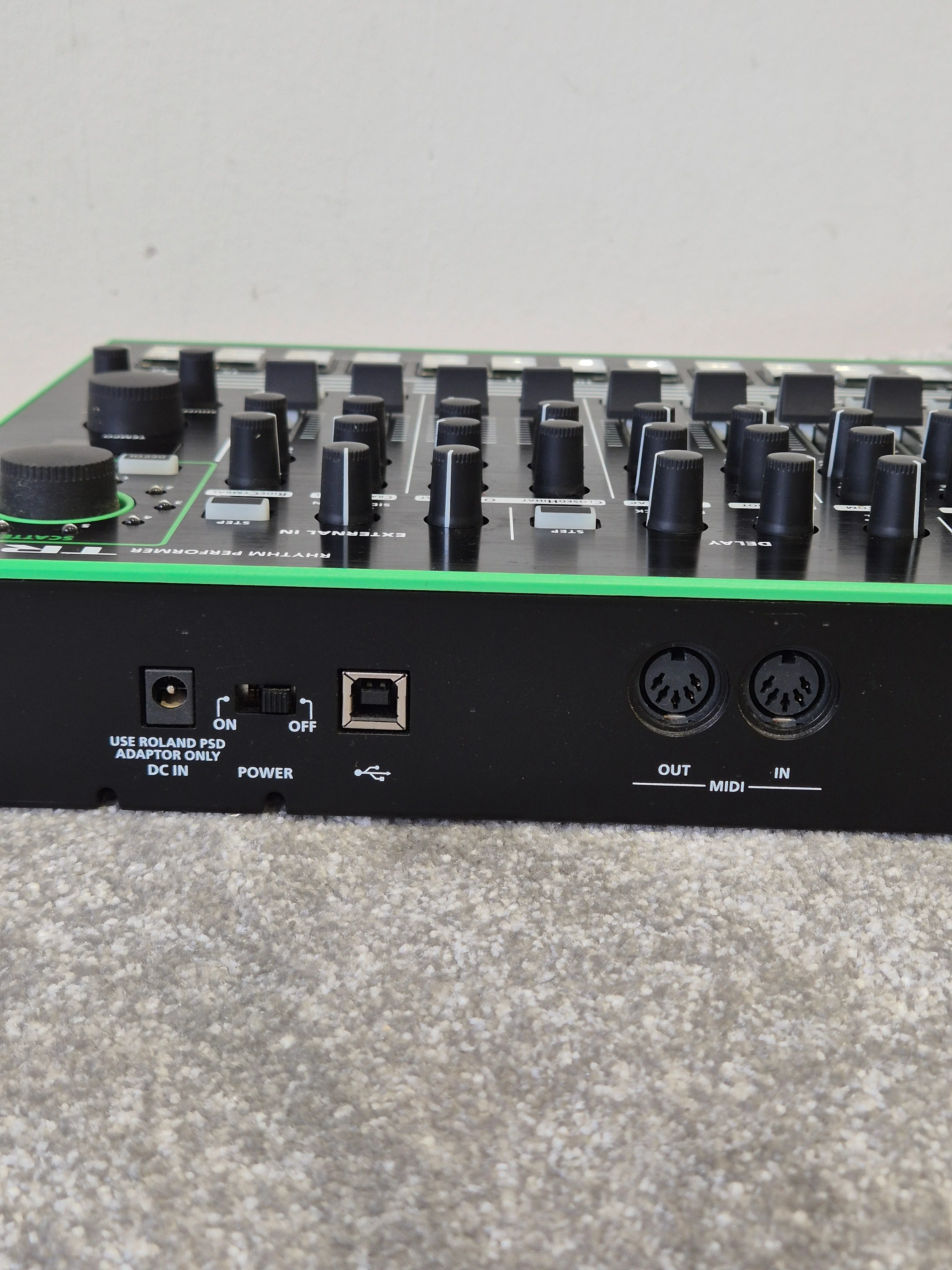 Roland TR-8 Drum Machine - Excellent w/ Original Box - Image 8
