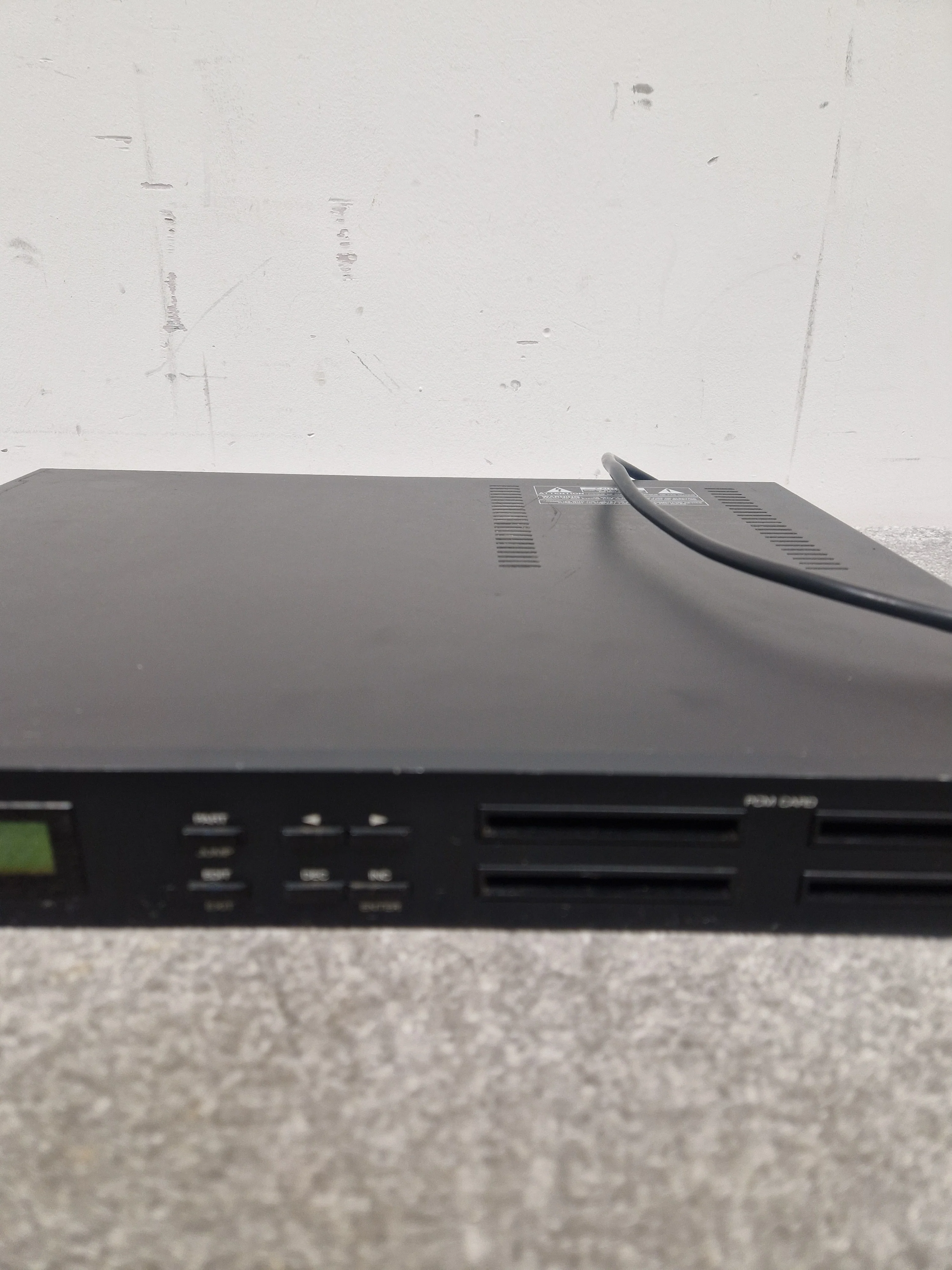 Roland U-110 MIDI PCM Sound Module - Rackmount Module - Very Good w/ Power Supply - Image 3