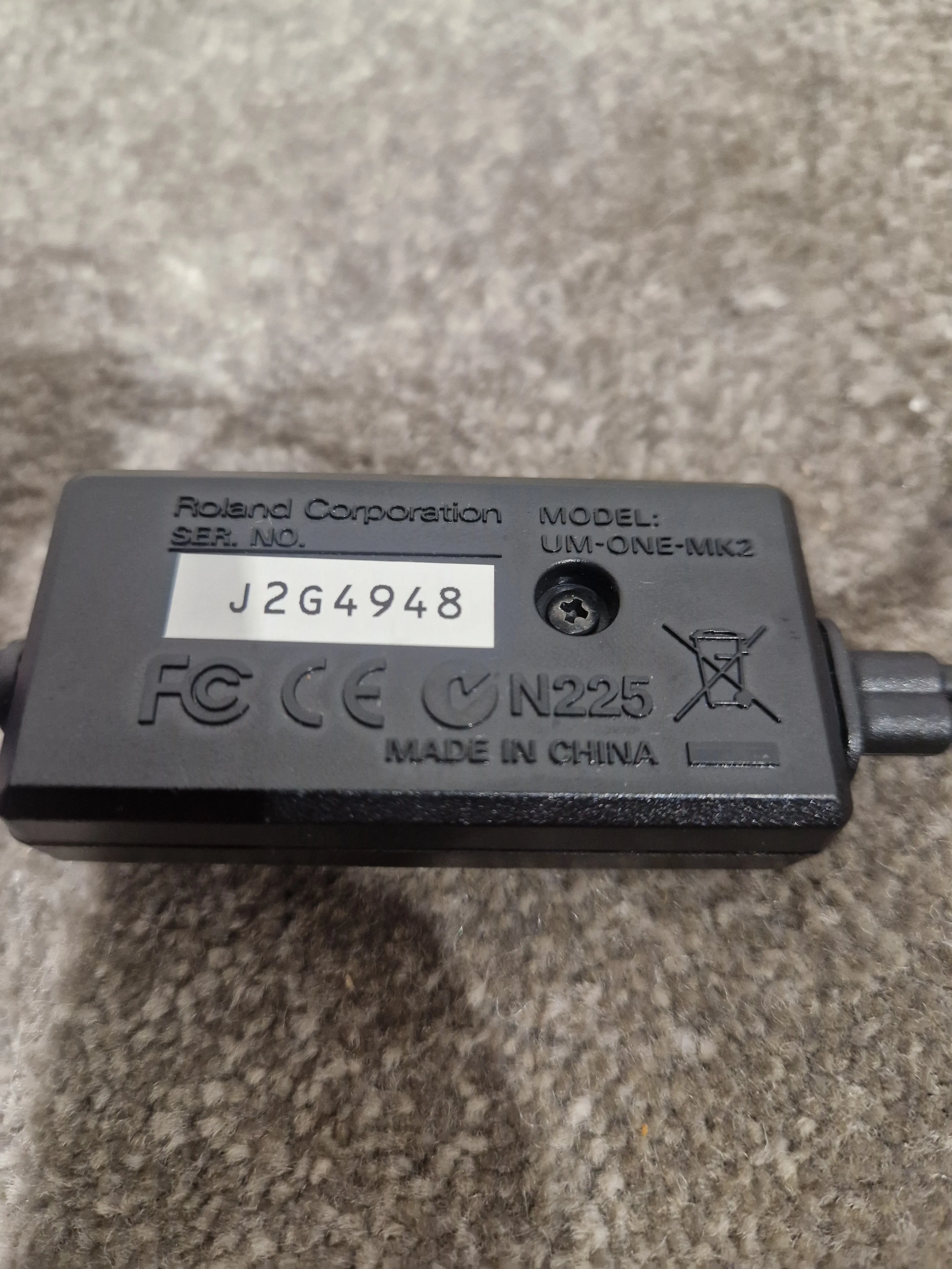 Roland UM One USB MIDI Interface – MIDI Interface - Excellent - Image 7